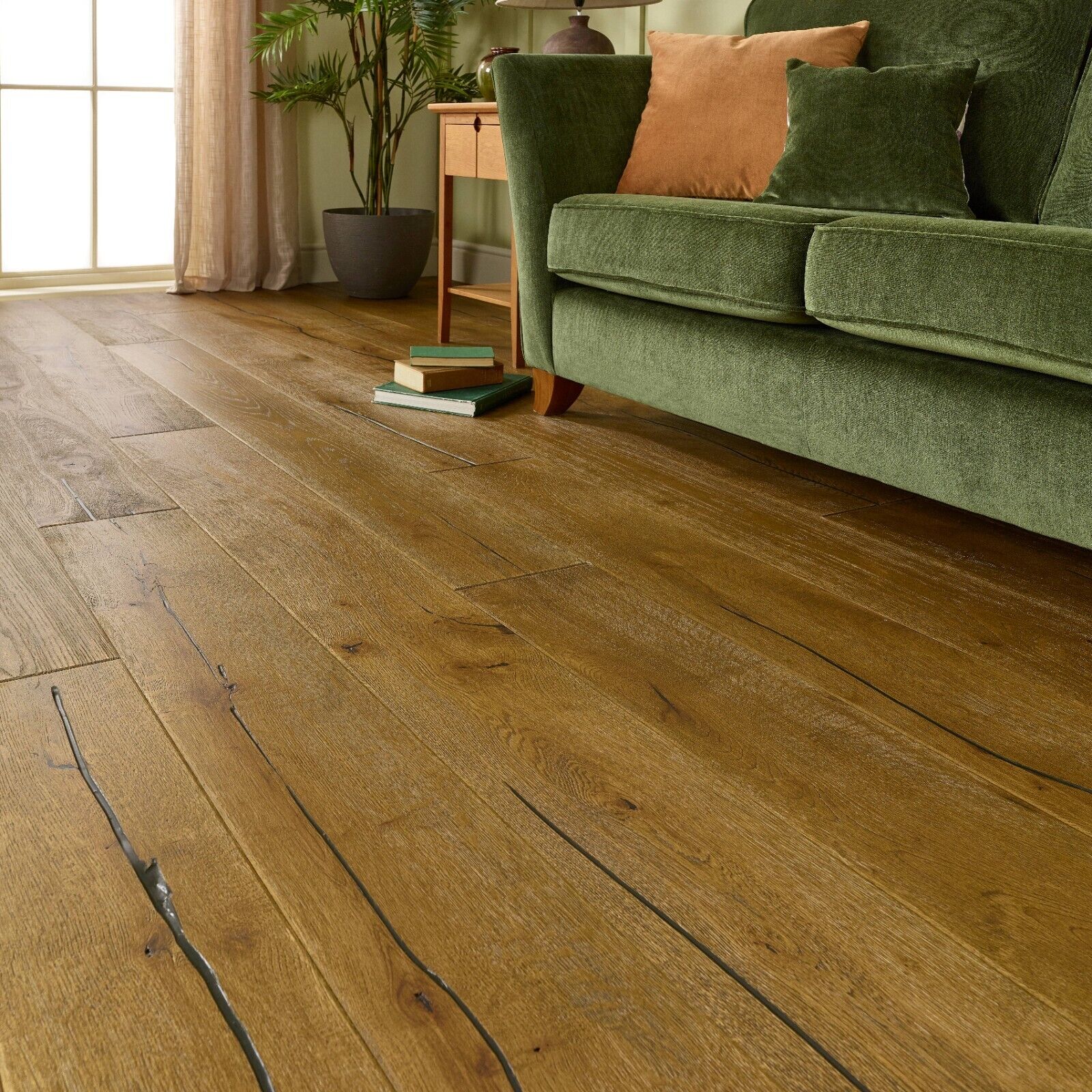 Natural Distressed Engineered Wood Flooring