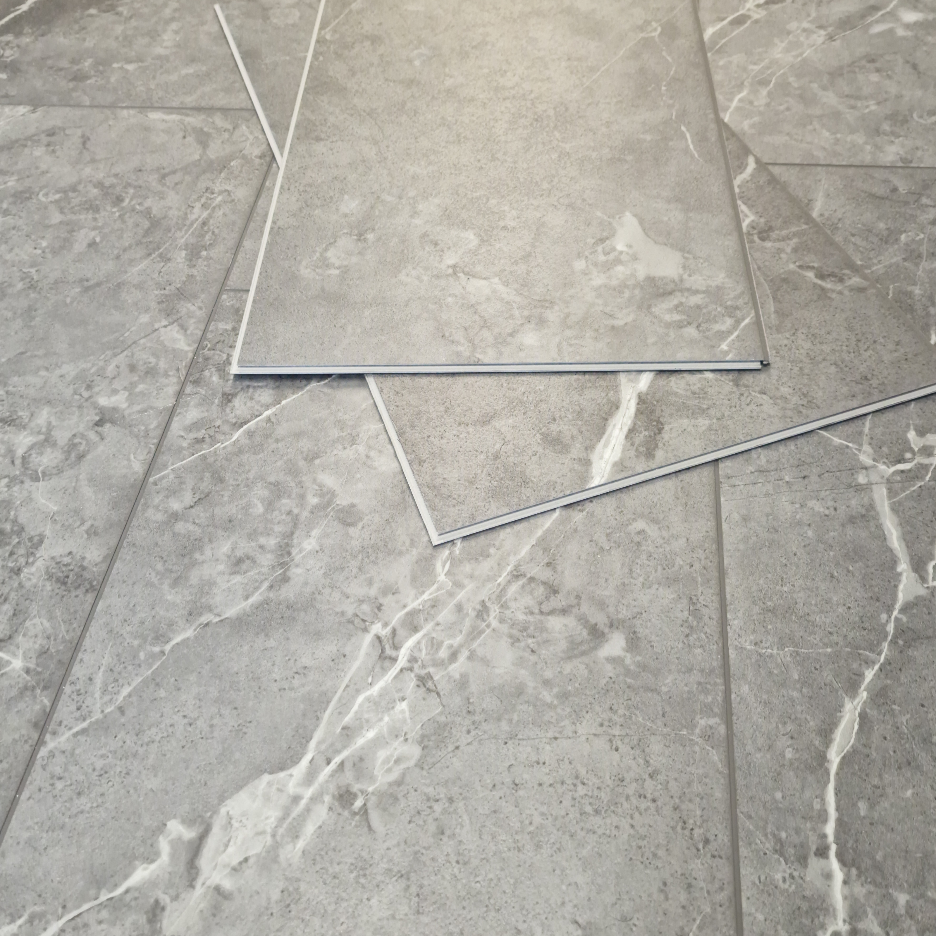modena-smoke-oak-plank-lvt-rigid-core-spc-click-luxury-vinyl-tile-flooring-9