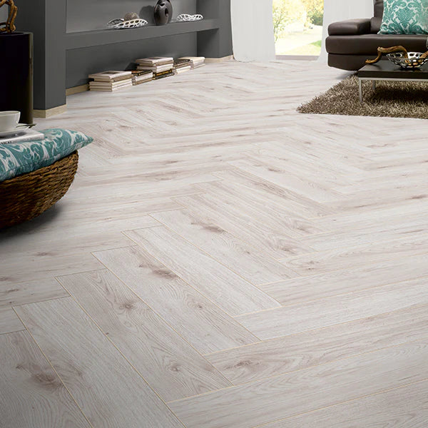 forenzo-8mm-white-oak-herringbone-laminate-flooring-1
