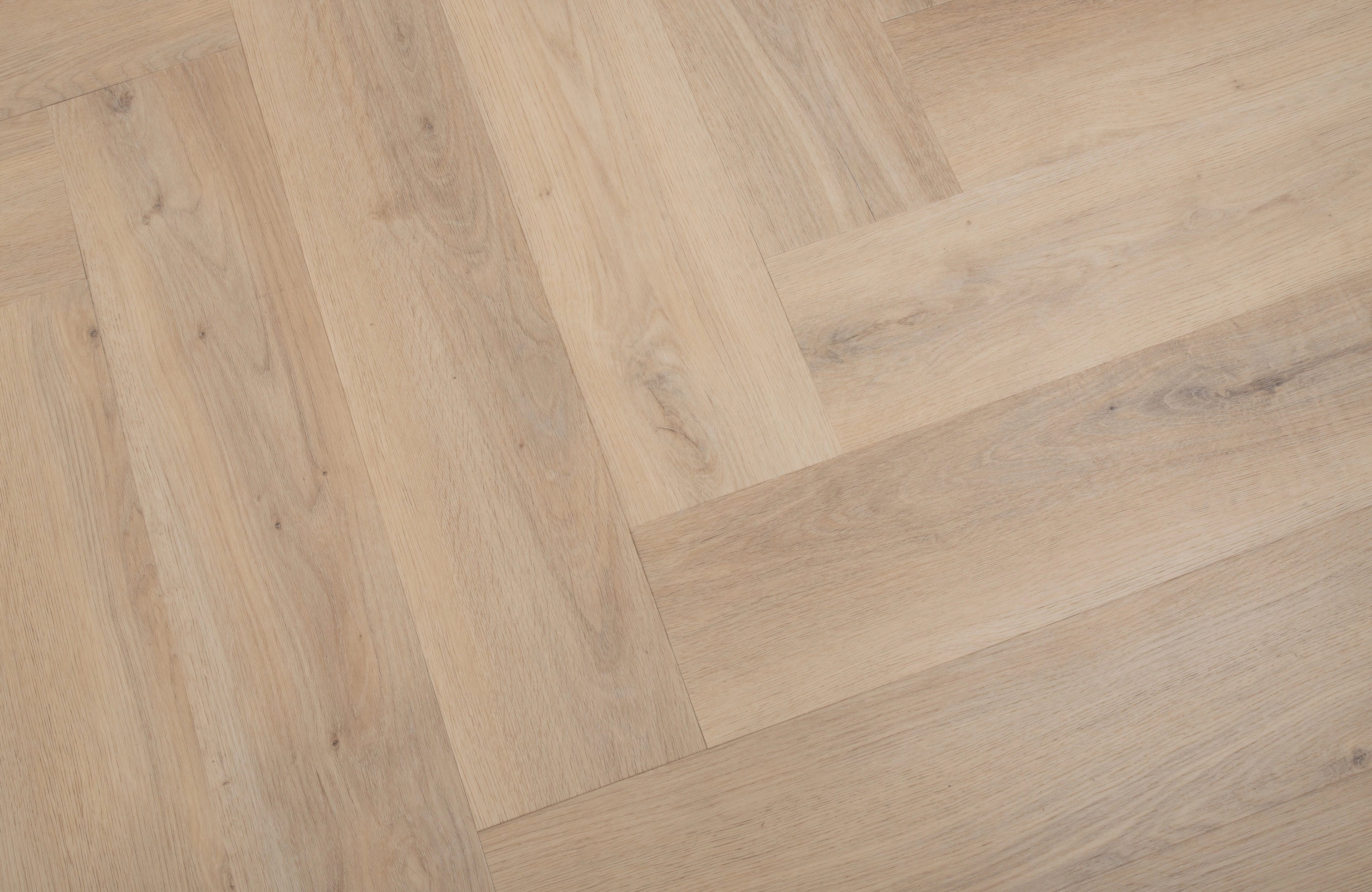 luma-walnut-oak-3mm-herringbone-waterproof-glue-down-lvt-4