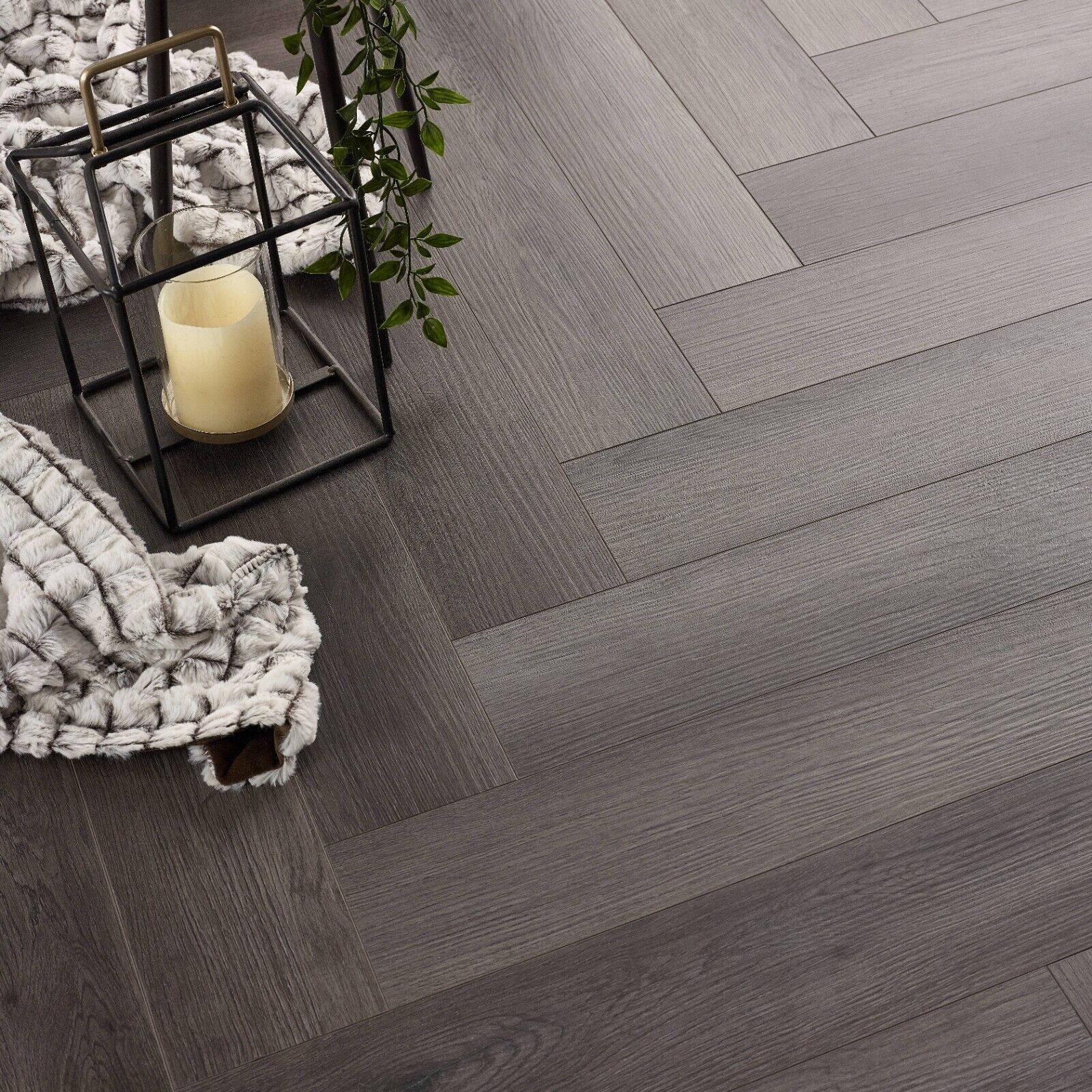 regalia-obsidian-oak-vinyl-click-flooring-2