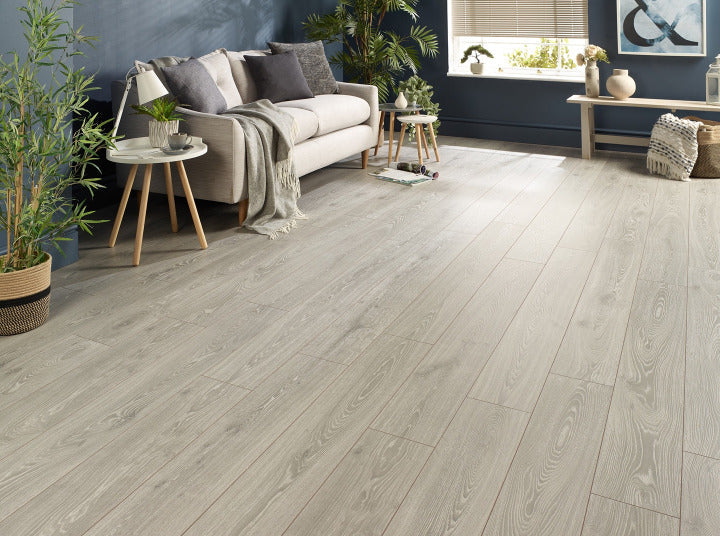 horizon-12mm-urban-mist-oak-laminate-flooring-3