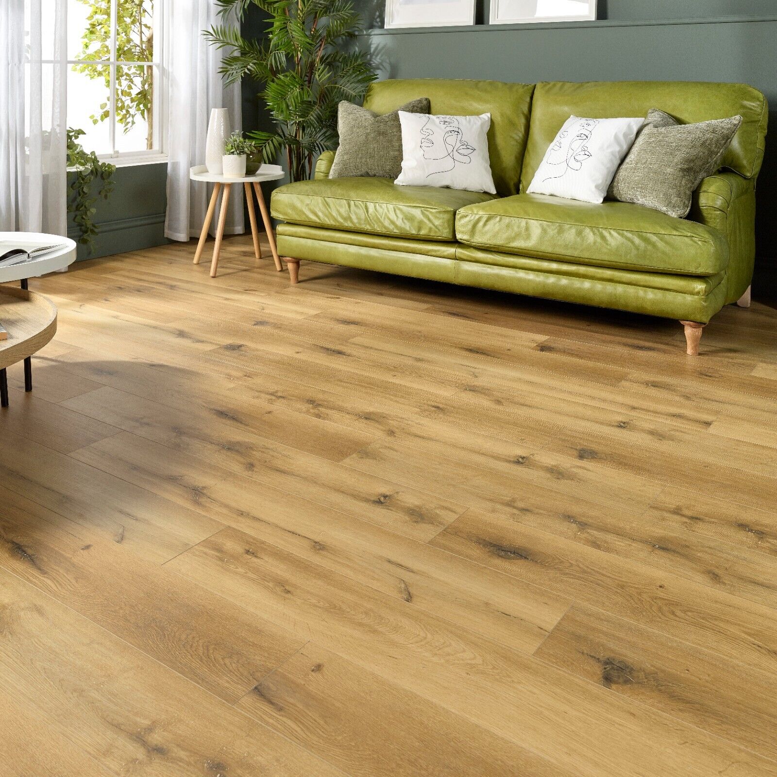 natural-oak-plank-luxury-vinyl-tile-flooring-waterproof-rigid-core-spc-click-lvt-3
