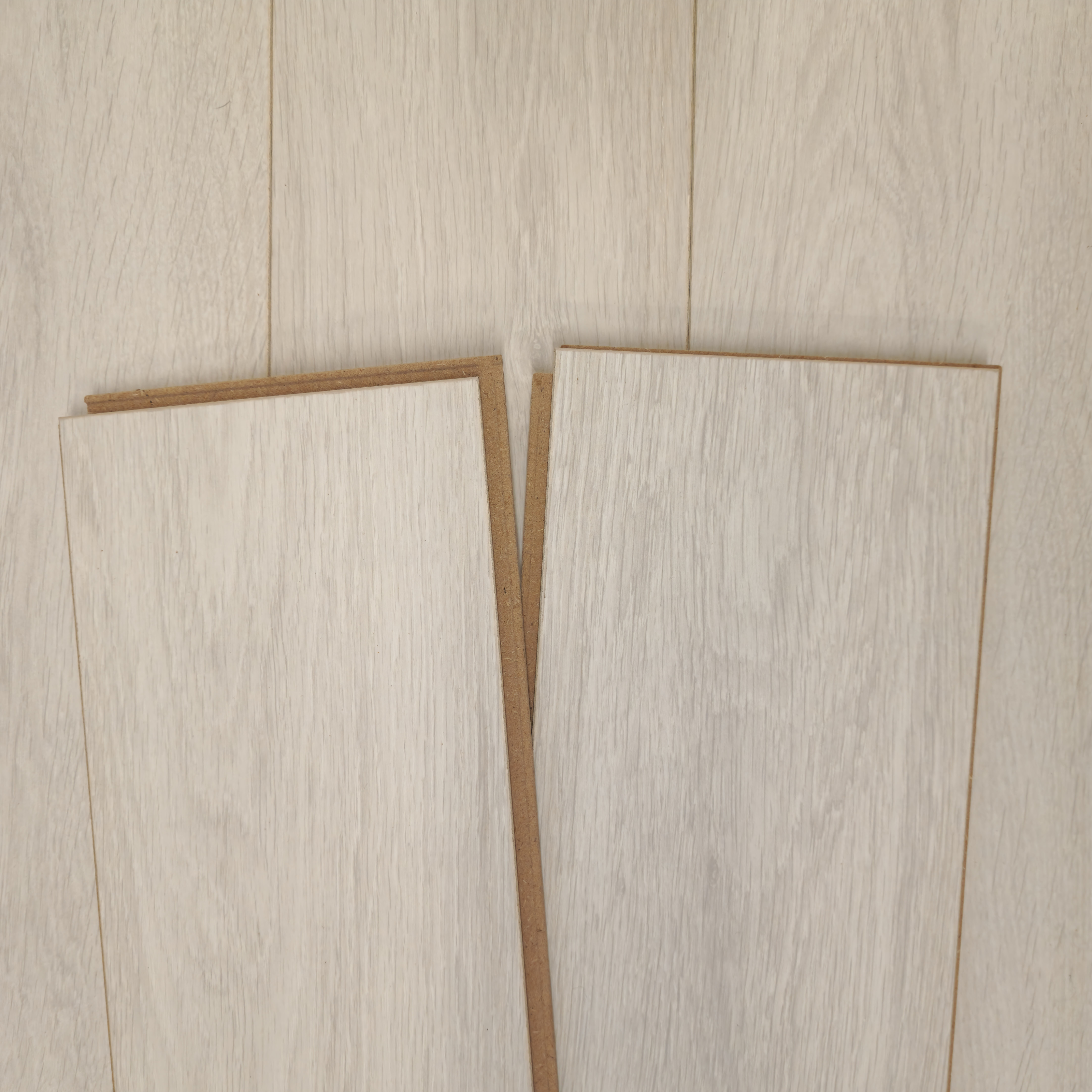 Silverpine Oak Luxury 12mm Waterproof Laminate Flooring