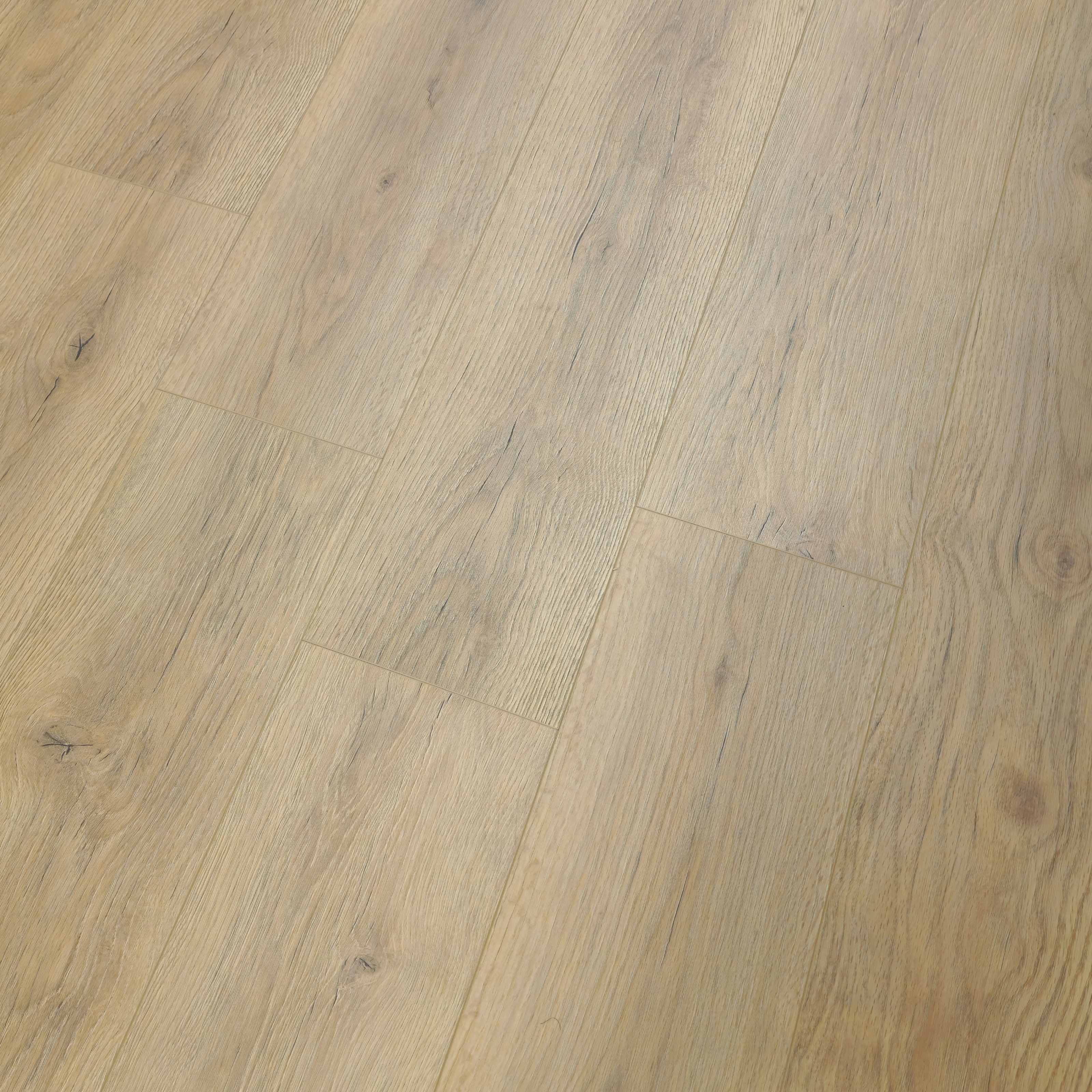 lightwood-oak-luxury-8mm-waterproof-laminate-flooring-13