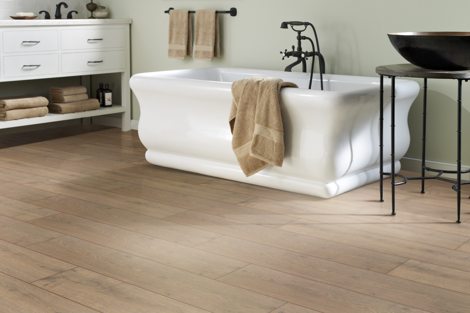 oakwood-elite-xl-12mm-laminate-flooring-4