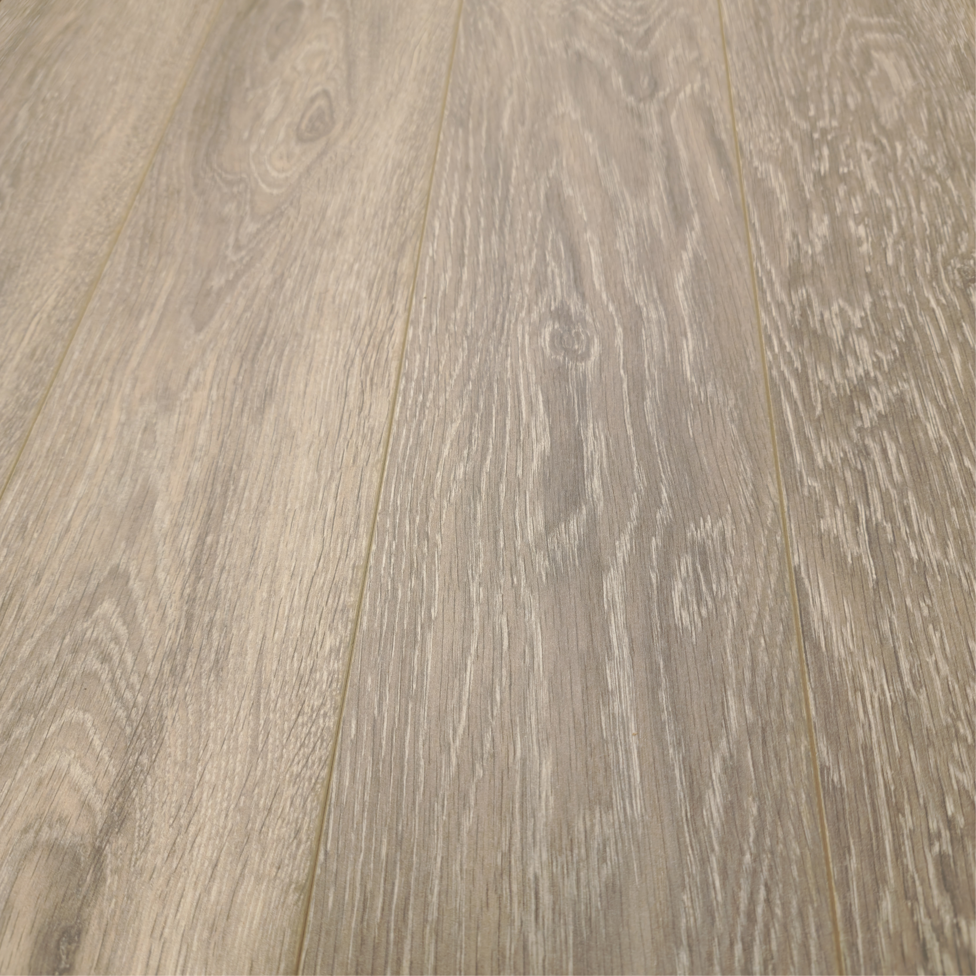 elmstone-oak-luxury-12mm-waterproof-laminate-flooring-17