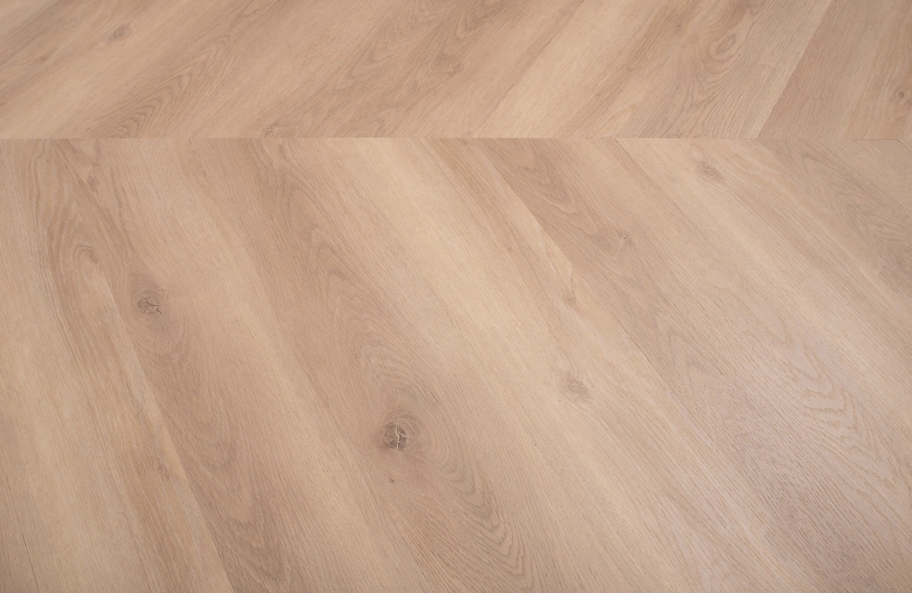 luma-golden-drift-oak-3mm-chevron-glue-down-lvt-5