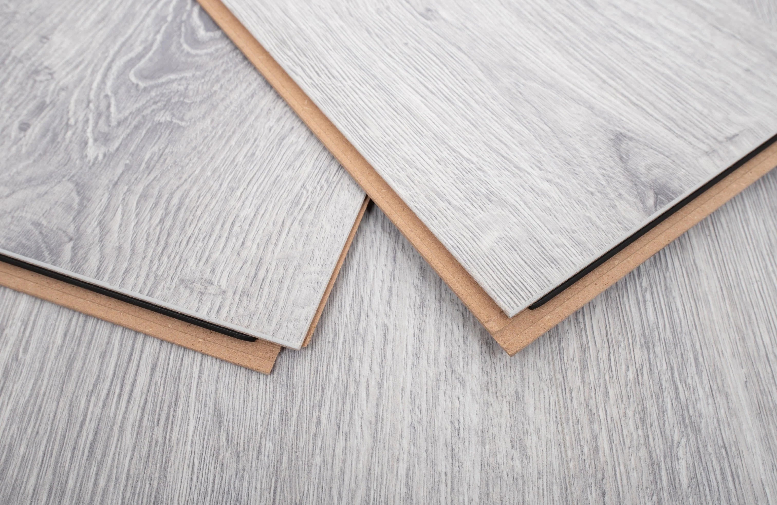ivory-oak-luxury-8mm-waterproof-laminate-flooring-11