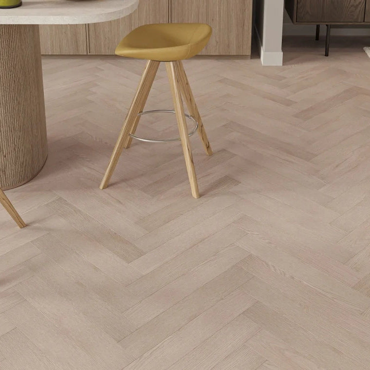 kingsley-8mm-whitford-oak-herringbone-laminate-flooring-1