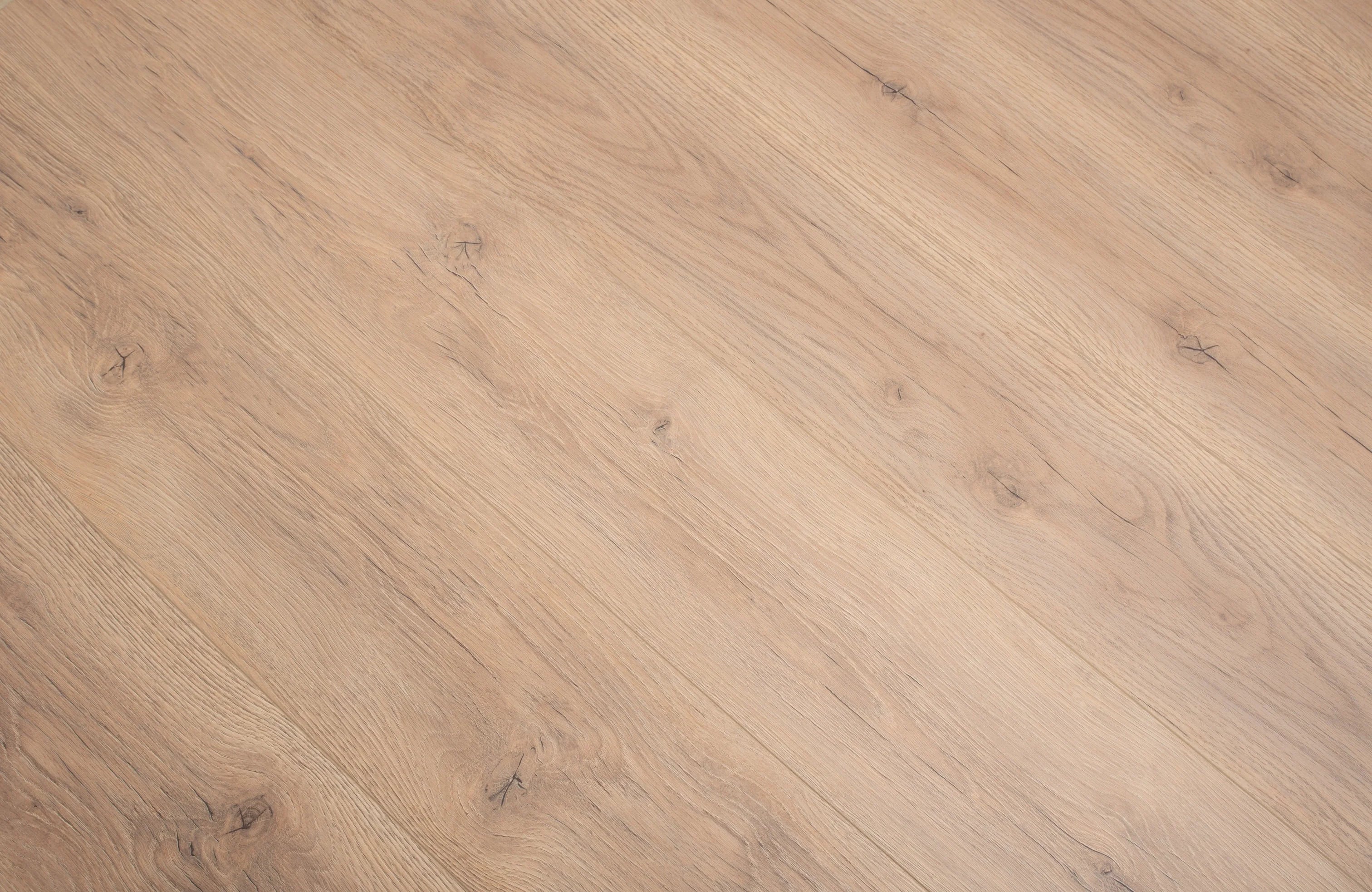 lightwood-oak-luxury-8mm-waterproof-laminate-flooring-3
