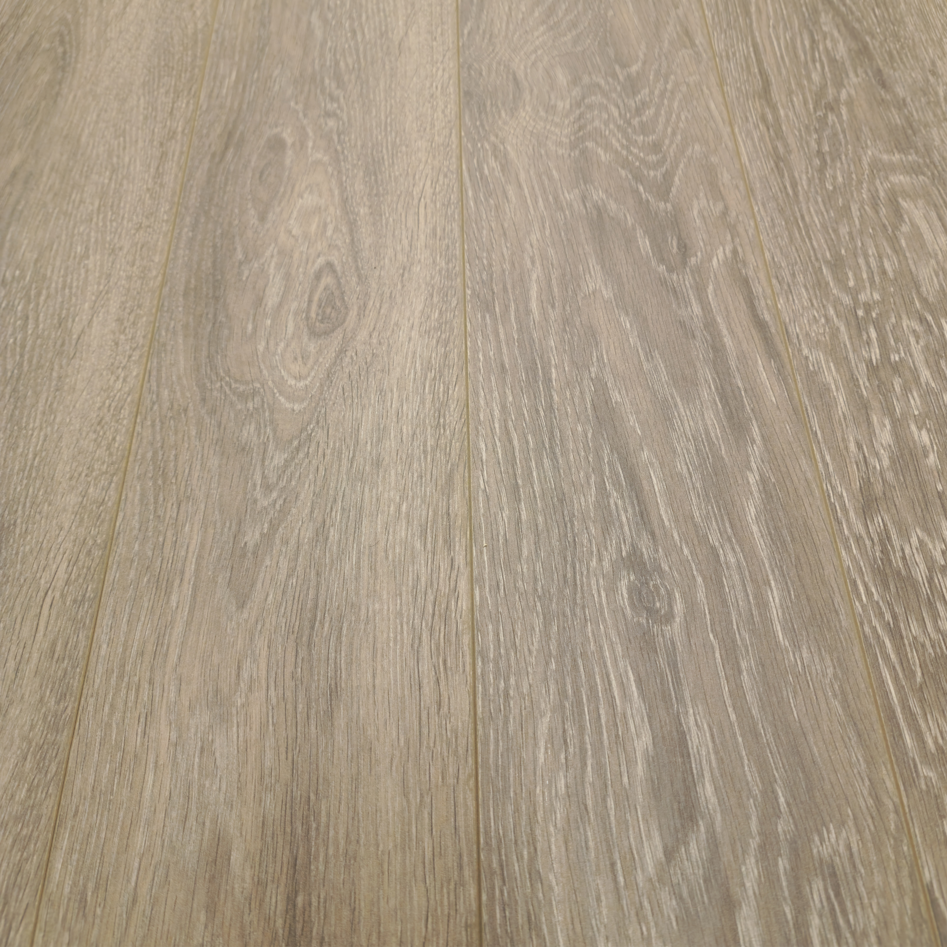 elmstone-oak-luxury-12mm-waterproof-laminate-flooring-12