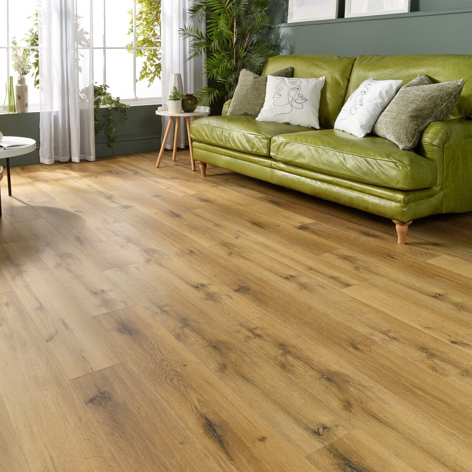 natural-oak-plank-luxury-vinyl-tile-flooring-waterproof-rigid-core-spc-click-lvt-2
