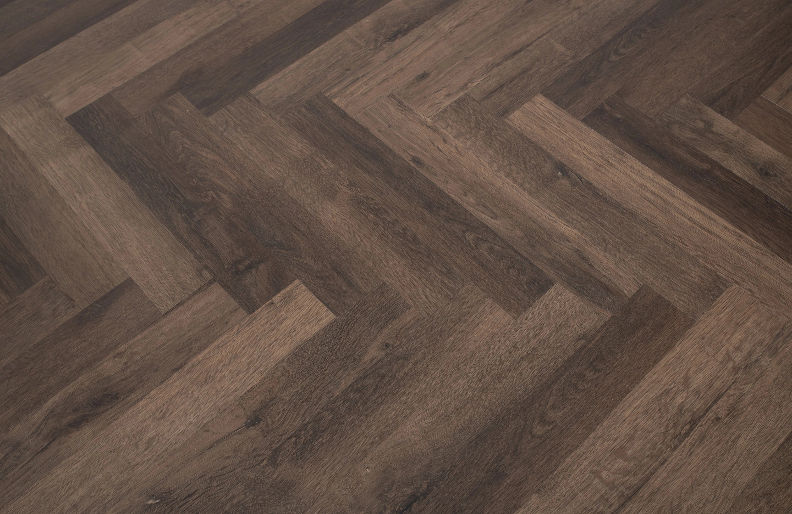 alba-whisper-oak-herringbone-2mm-waterproof-glue-down-lvt-4