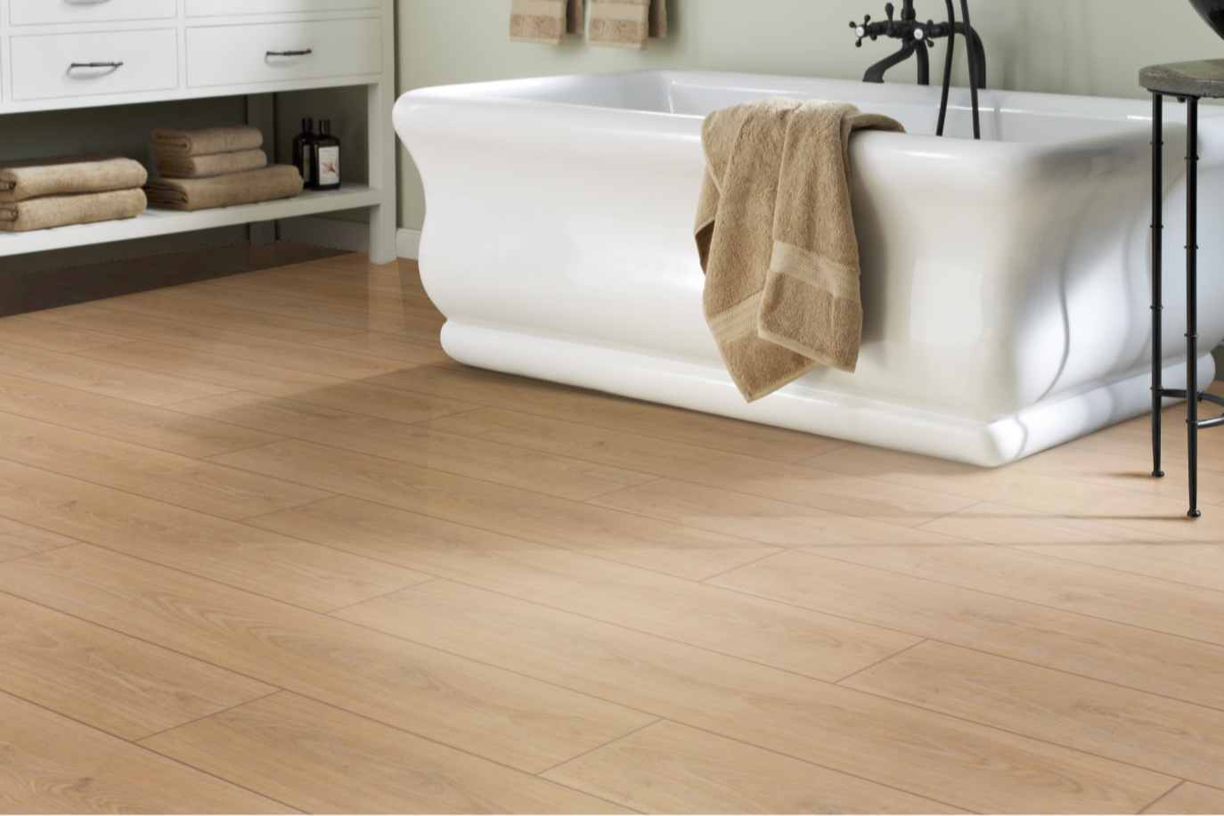 12mm Pinecrest Elite XL Laminate Flooring