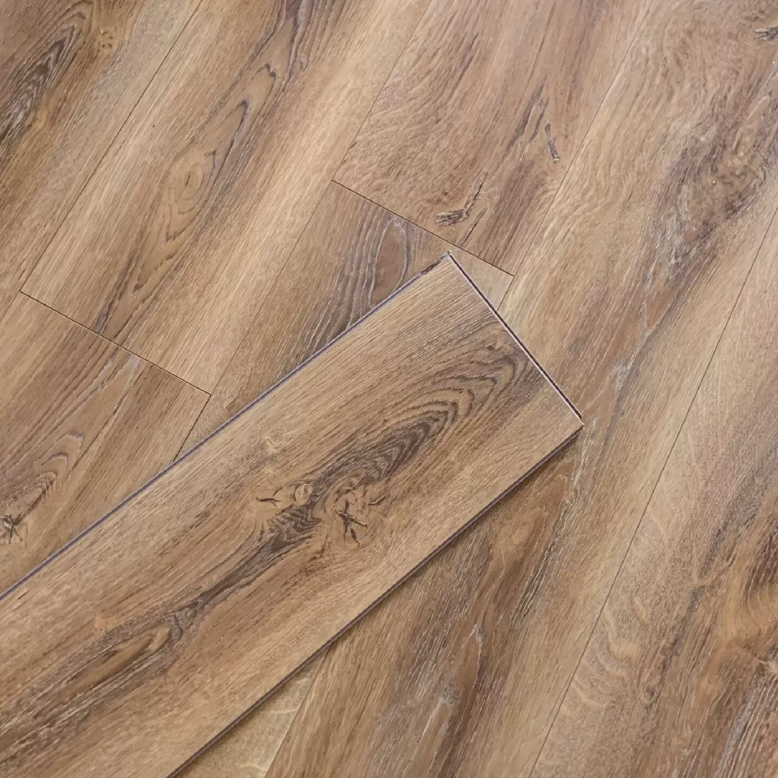 high-gloss-barrel-8mm-laminate-flooring-12