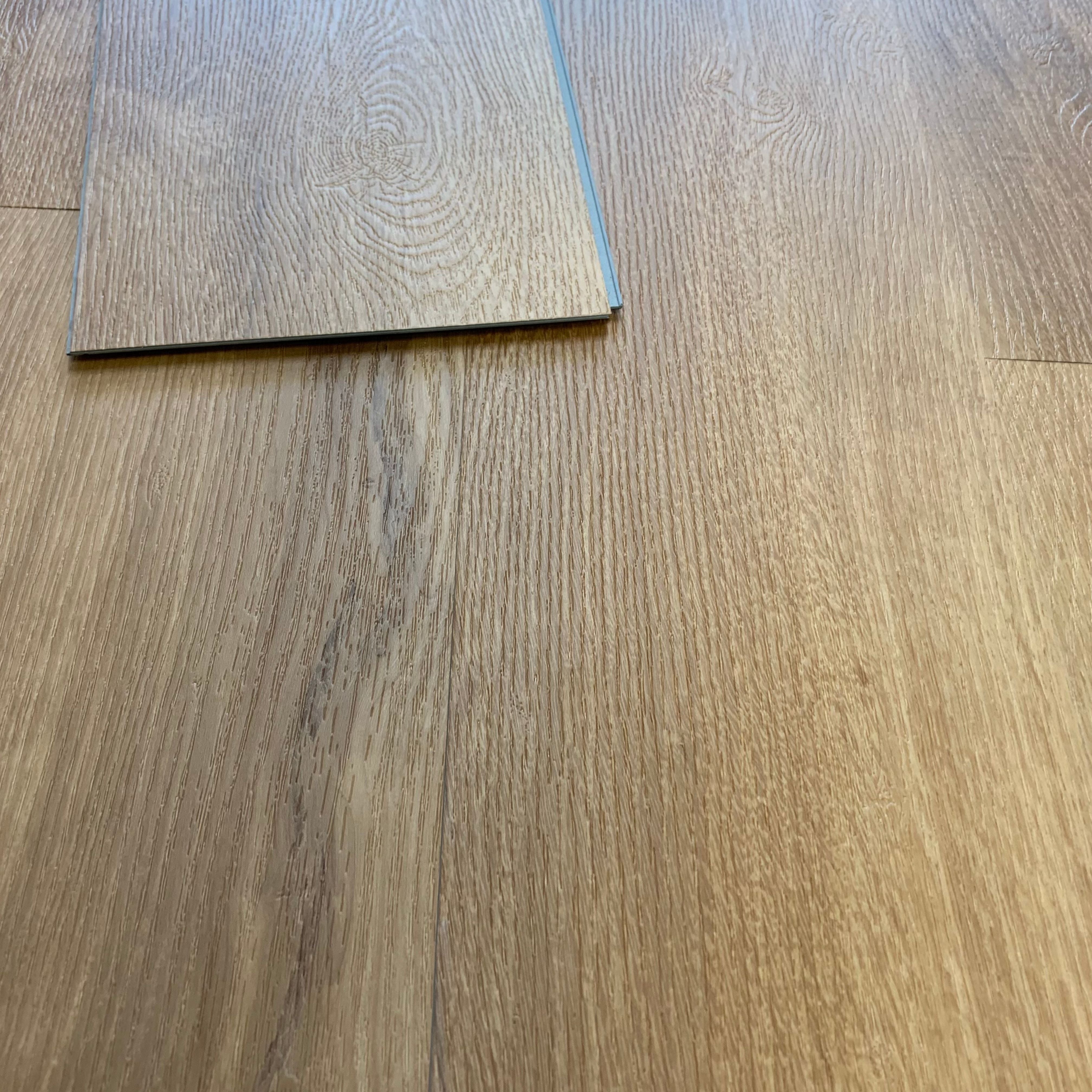 savannah-oak-plank-luxury-vinyl-tile-5-2mm-waterproof-rigid-core-spc-click-flooring-8