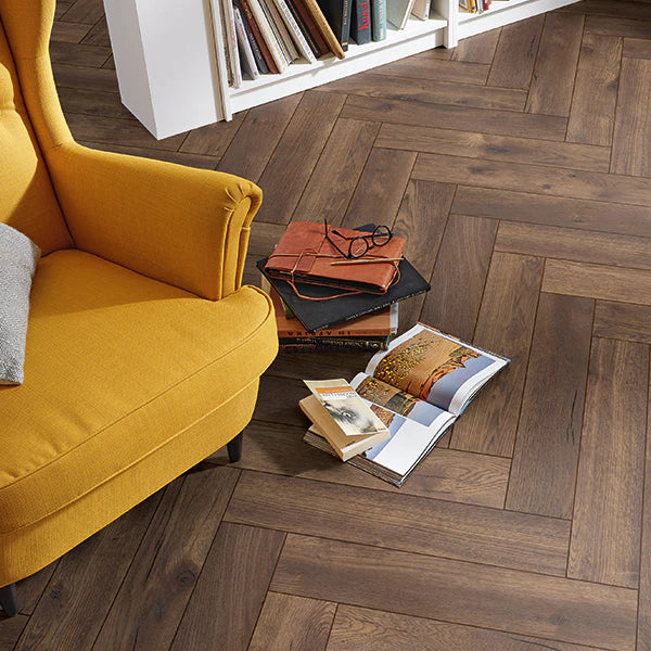 forenzo-8mm-crownwood-oak-herringbone-laminate-flooring-3