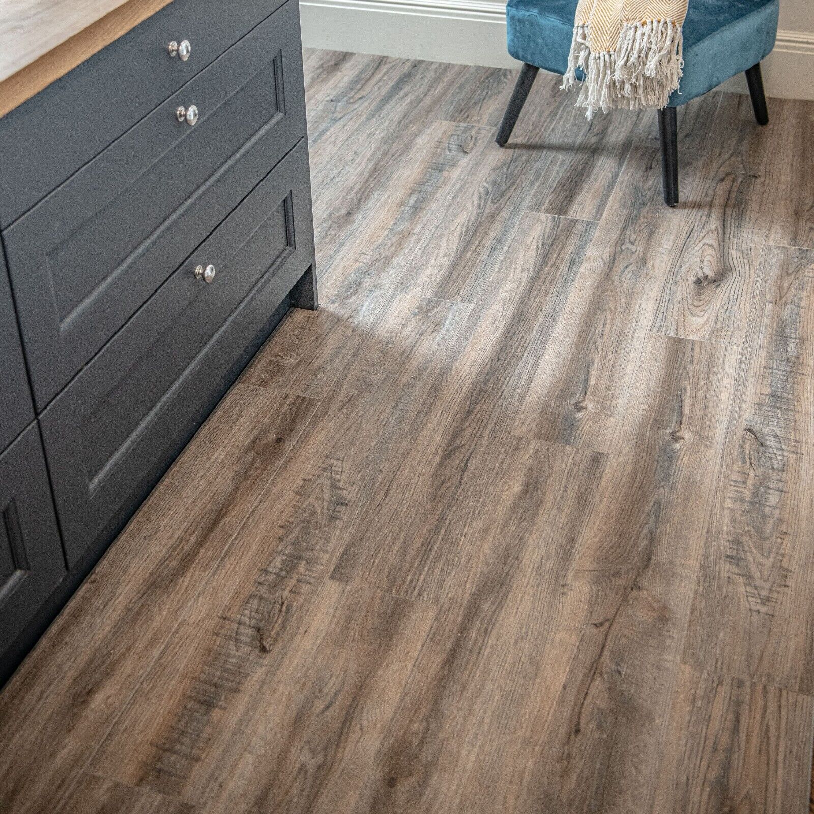 sovereign-coastal-oak-vinyl-click-flooring-1