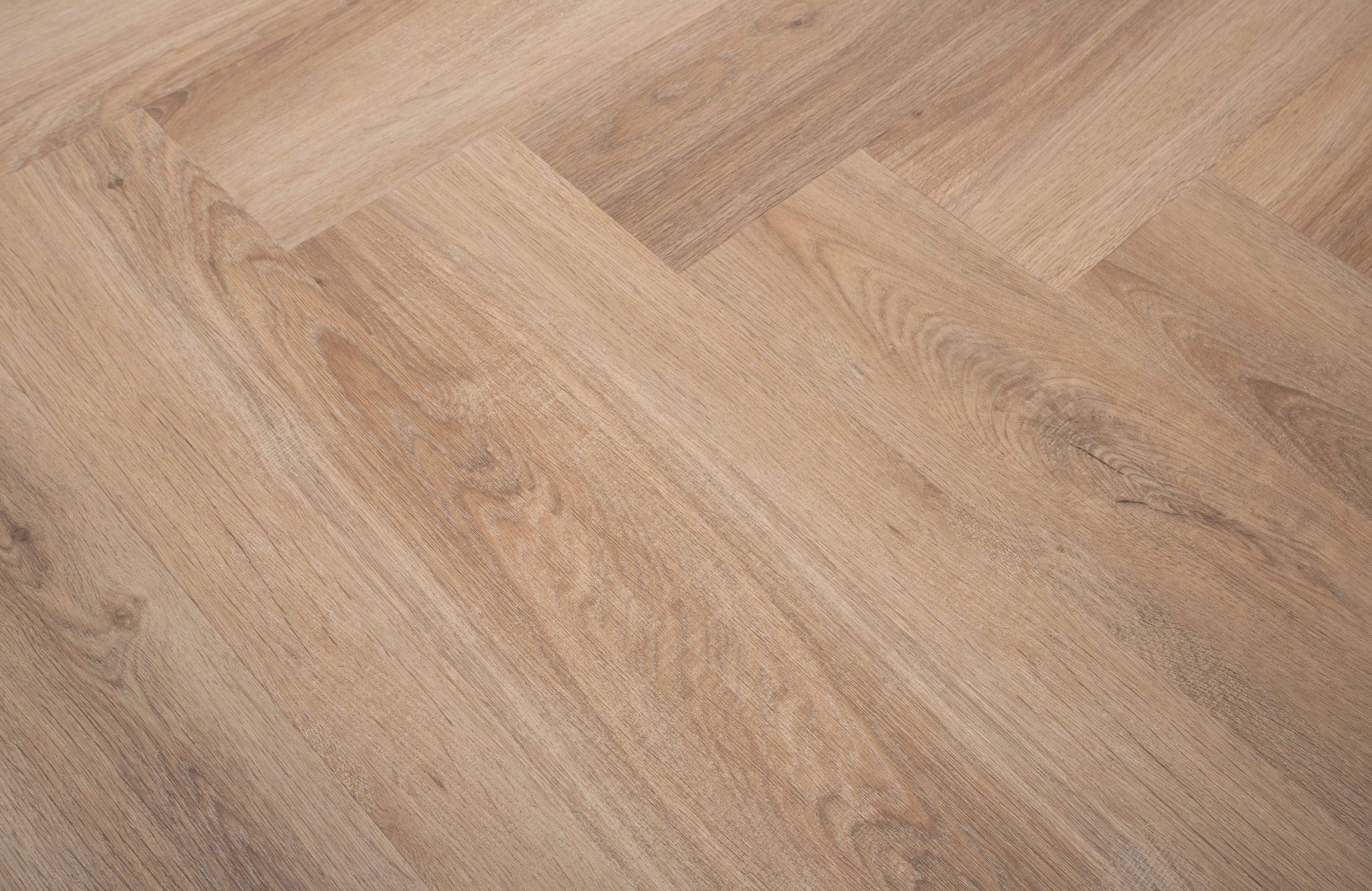 luma-honeyfield-oak-3mm-herringbone-waterproof-glue-down-lvt-3