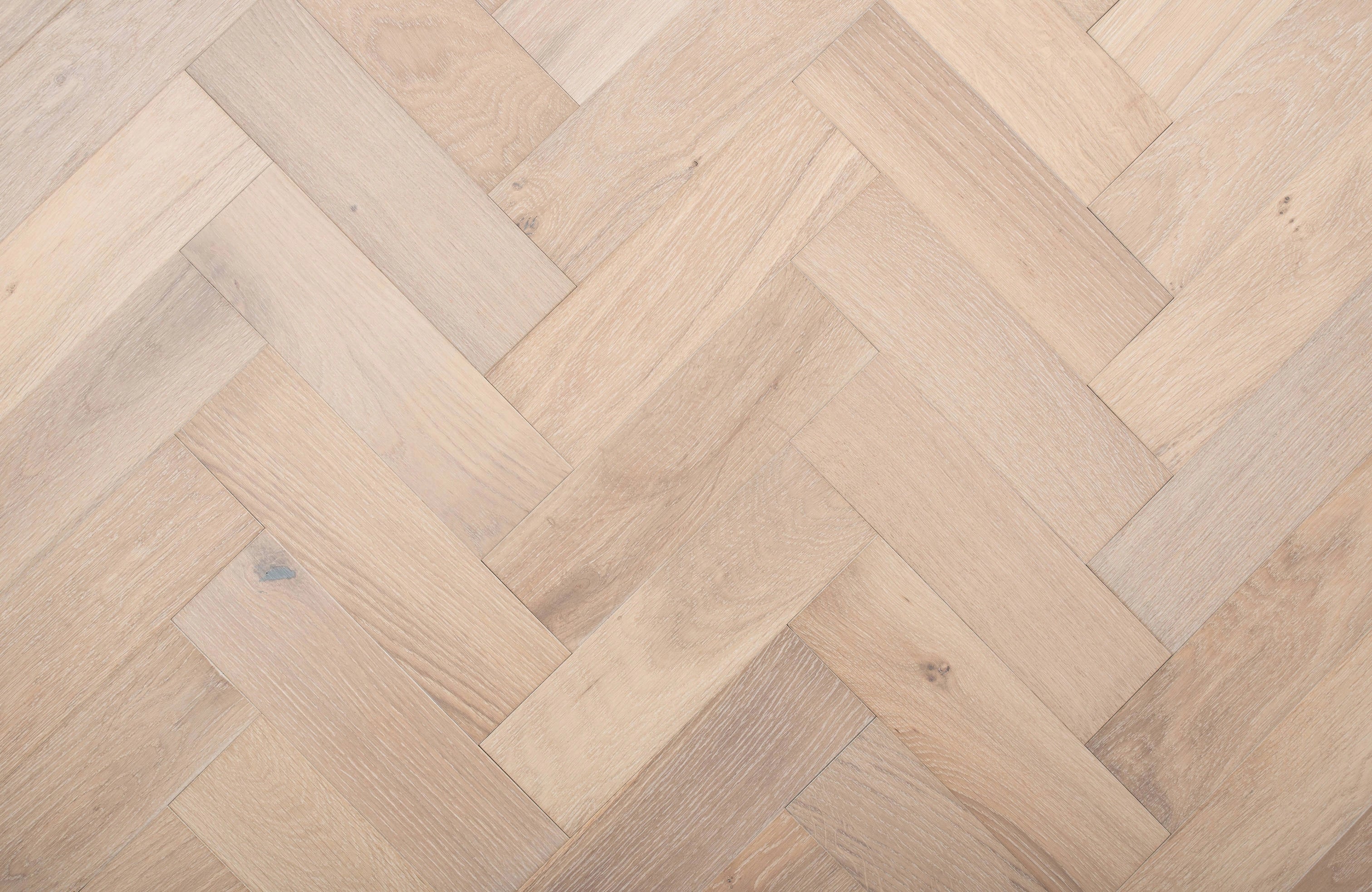 stirling-oak-herringbone-engineered-wood-flooring-4