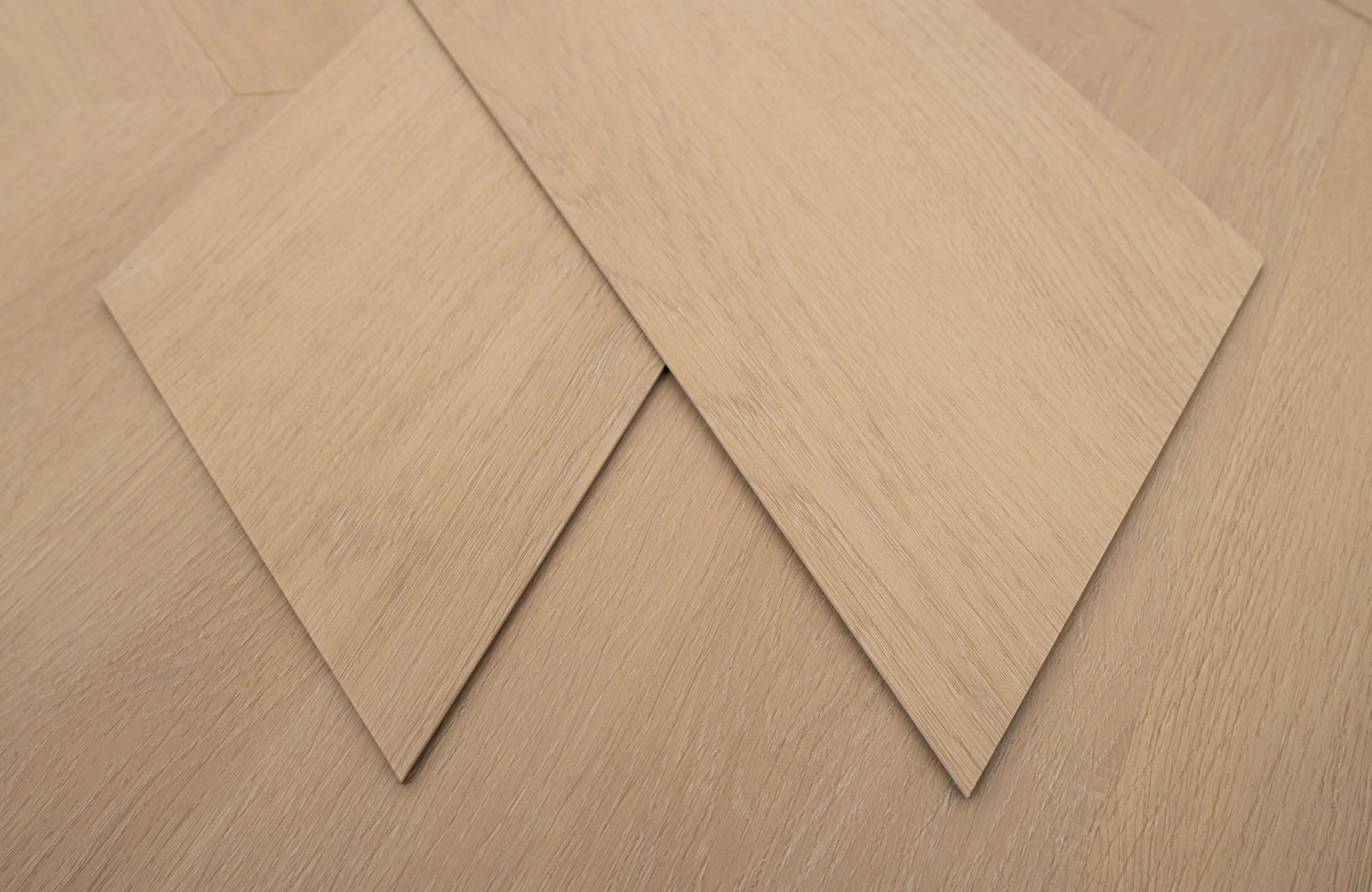 luma-havenwood-oak-3mm-chevron-glue-down-lvt-6
