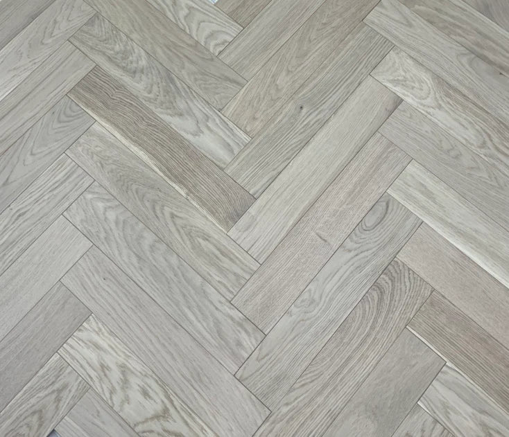 verona-herringbone-norchester-oak-engineered-wood-flooring-2