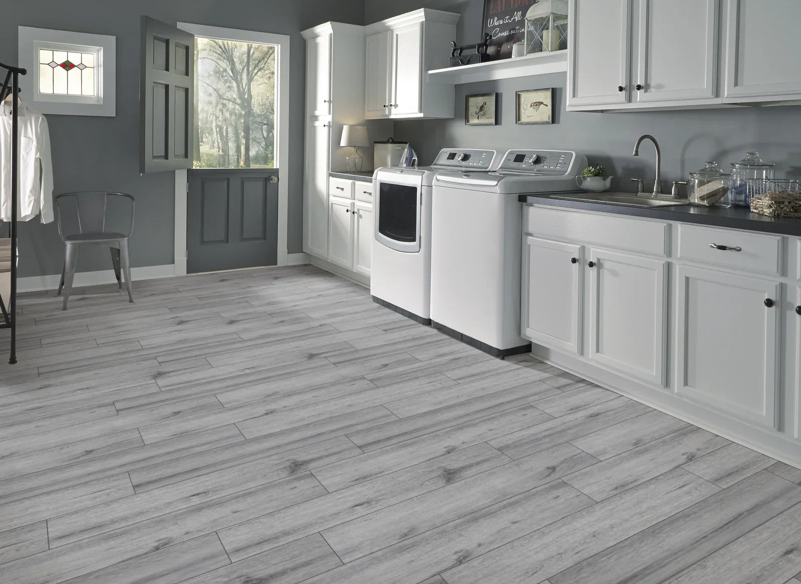 Laminate Flooring £15 - £19.99 per m²
