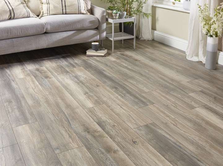 horizon-12mm-rustic-trail-oak-laminate-flooring-1