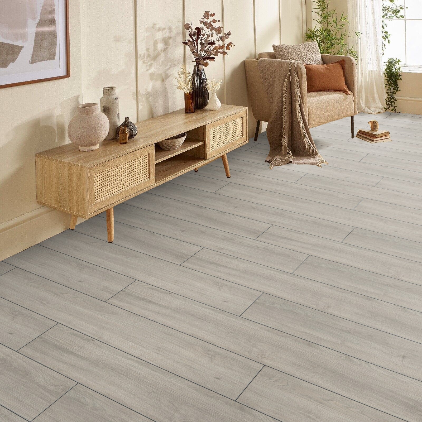cedarland-elite-xl-12mm-laminate-flooring-1