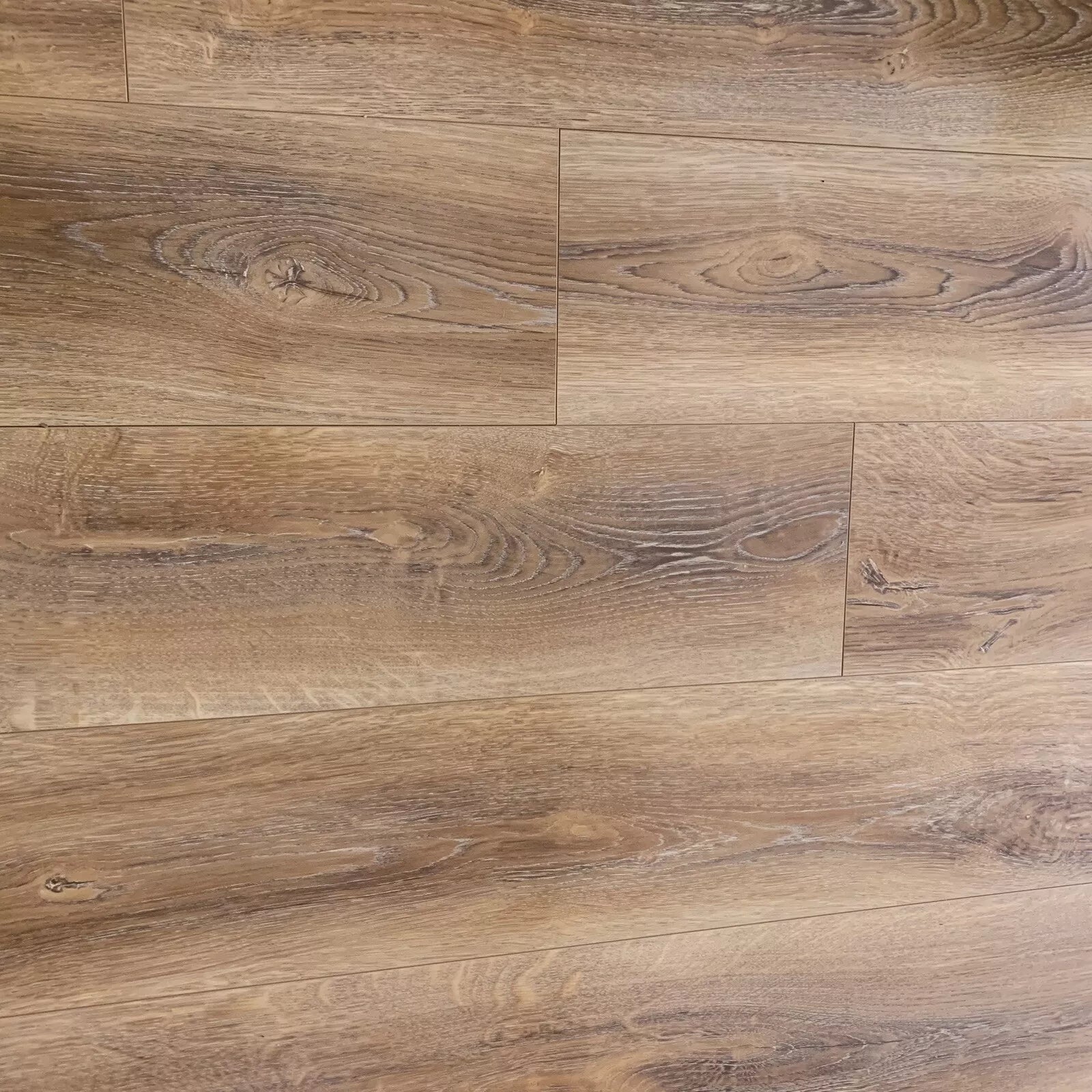 high-gloss-barrel-8mm-laminate-flooring-15