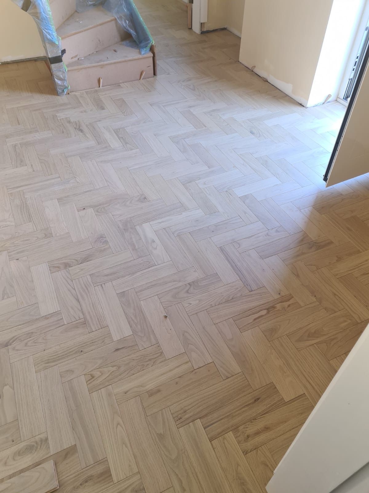 verona-herringbone-pinewood-oak-engineered-wood-flooring-6