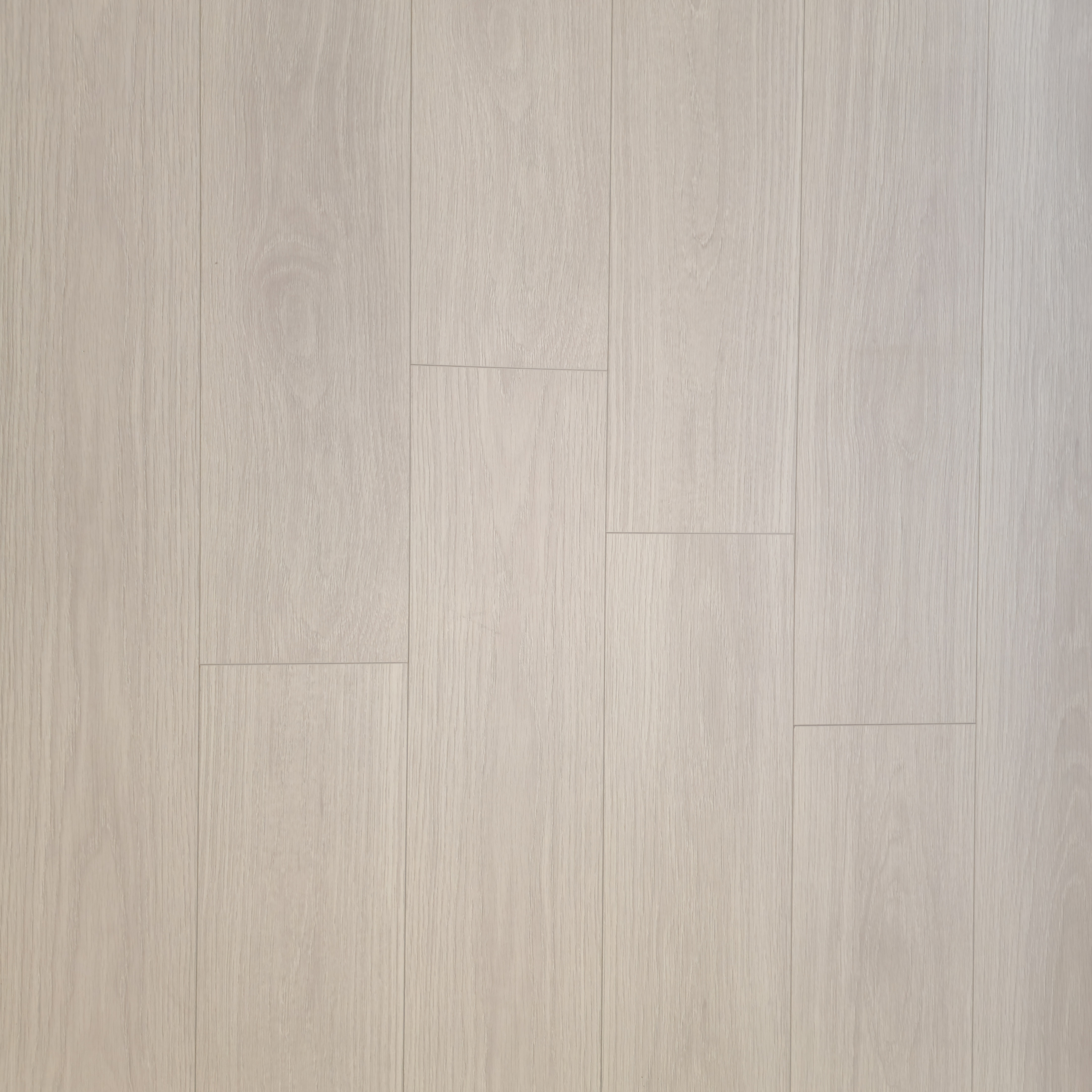 brightwood-oak-luxury-8mm-waterproof-laminate-flooring-12