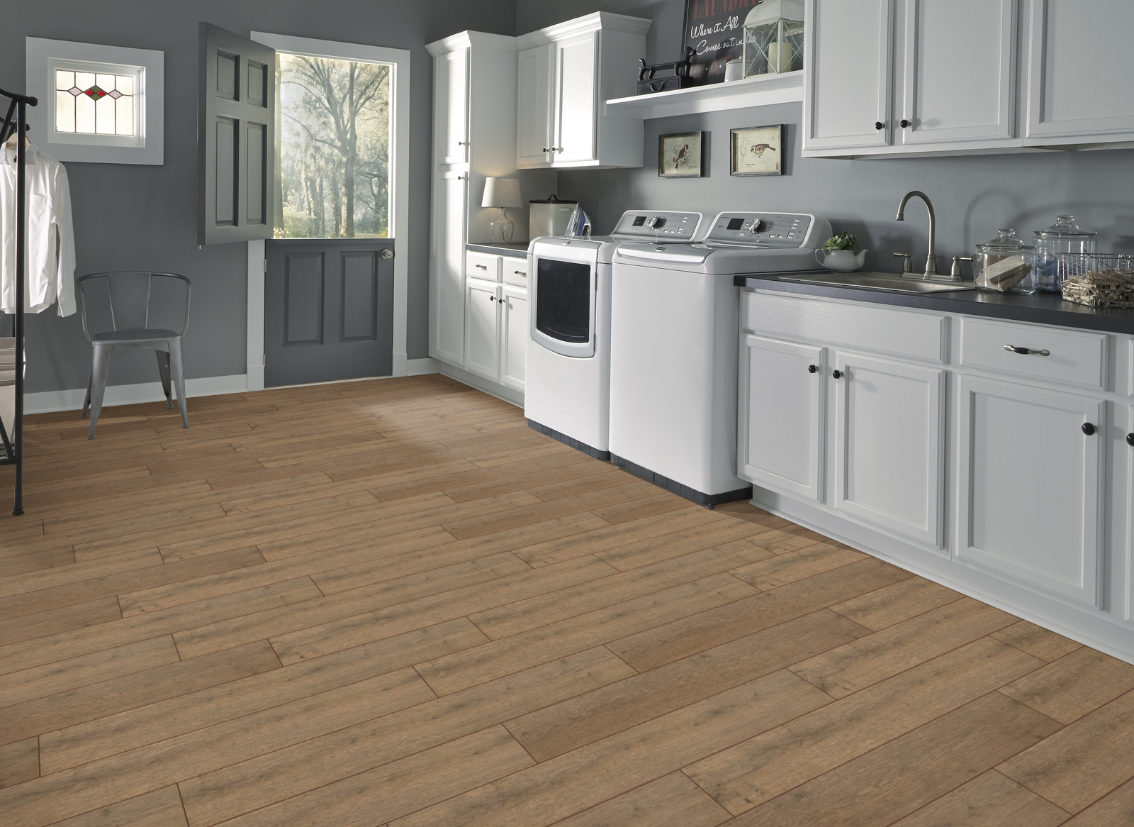 oakwood-elite-xl-12mm-laminate-flooring-3