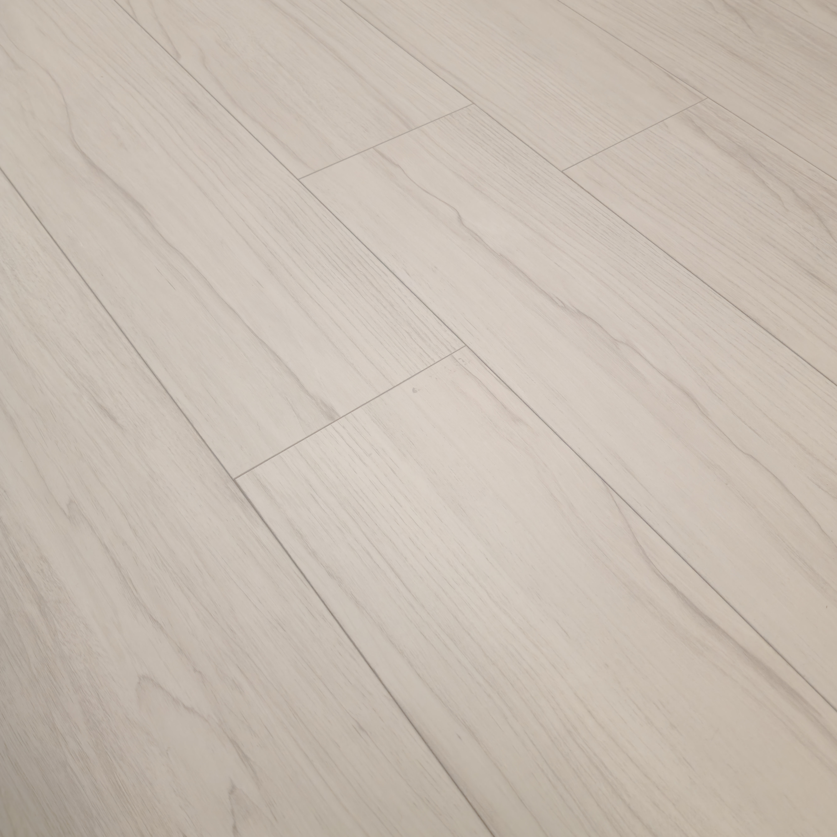 autumn-oak-luxury-8mm-ac5-waterproof-laminate-flooring-3
