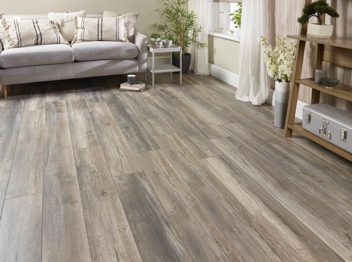 horizon-12mm-rustic-trail-oak-laminate-flooring-4