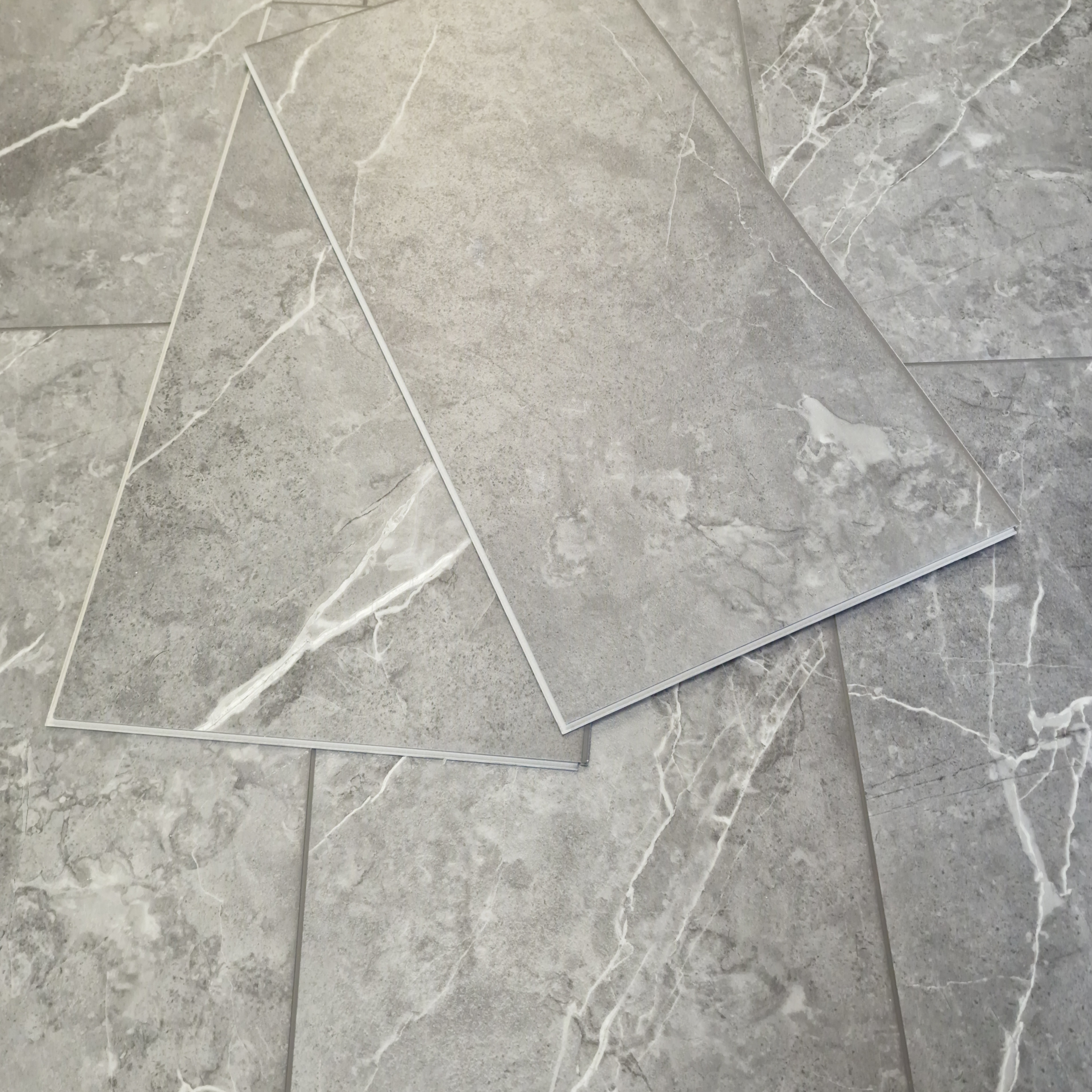 modena-smoke-oak-plank-lvt-rigid-core-spc-click-luxury-vinyl-tile-flooring-15