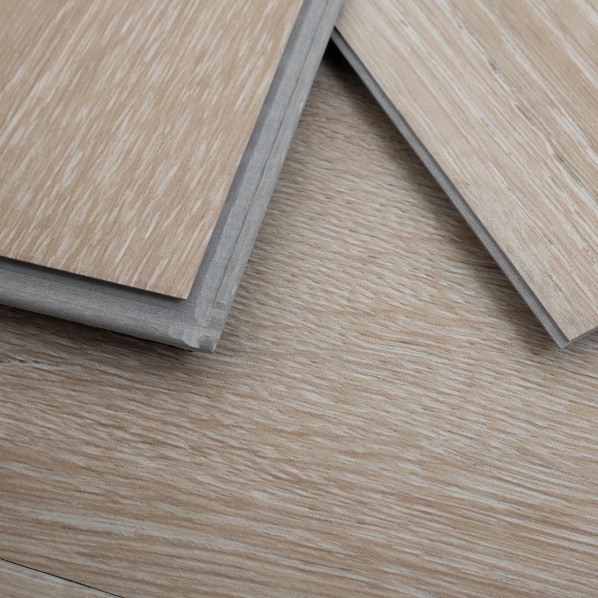 sandringham-oak-waterproof-herringbone-lvt-rigid-core-spc-click-luxury-vinyl-tile-flooring-13