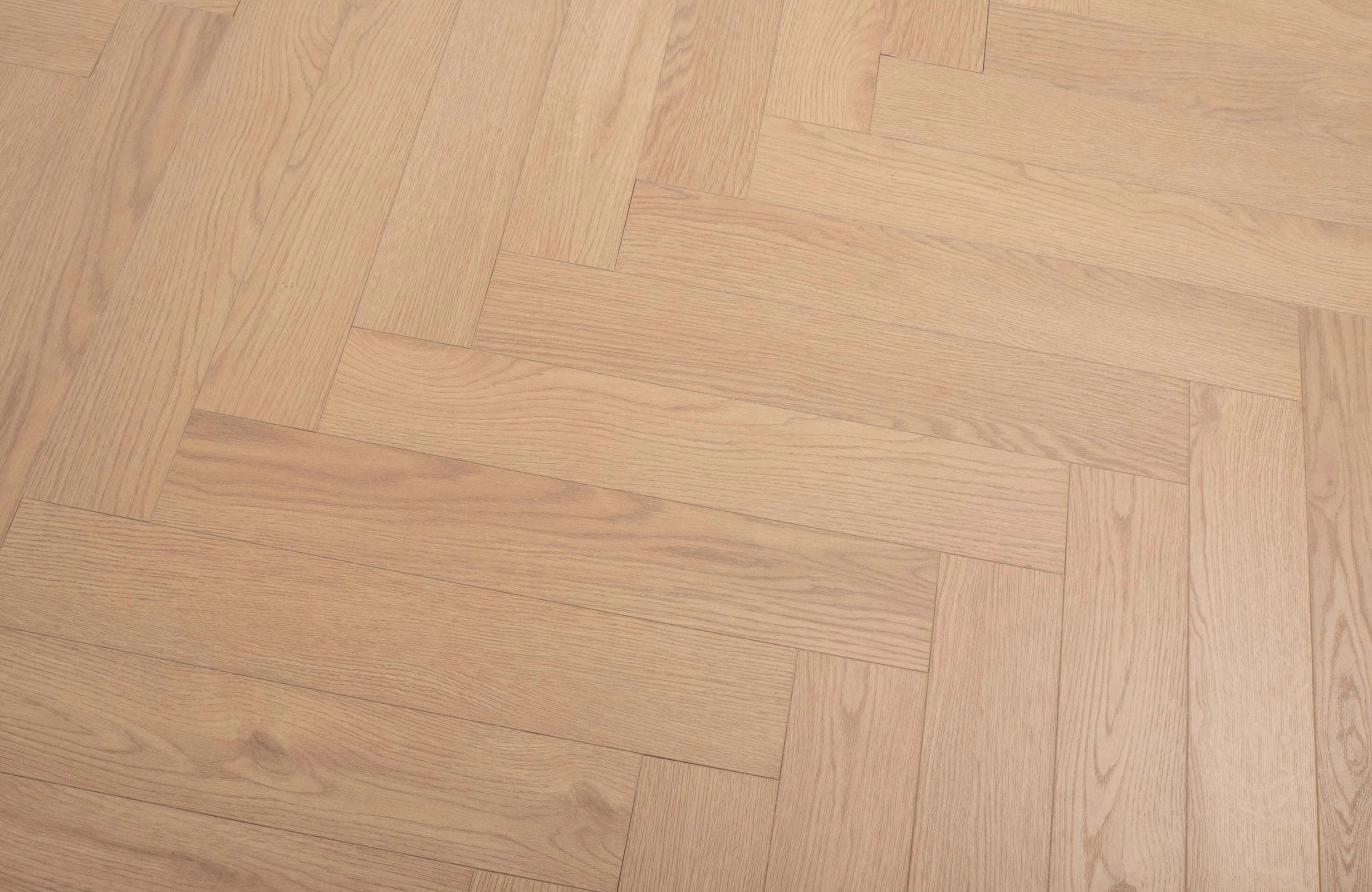 kingsley-8mm-hartington-oak-herringbone-laminate-flooring-7