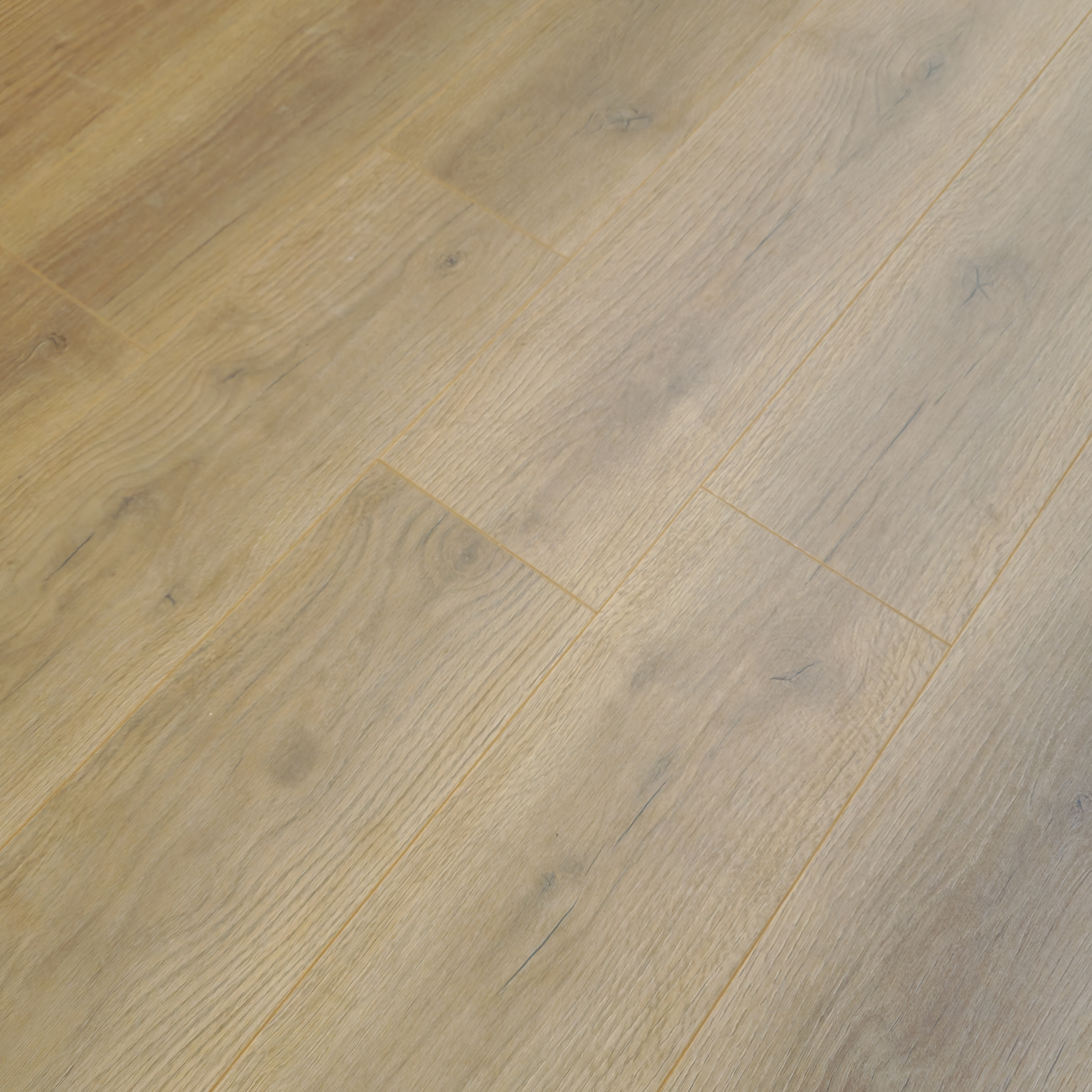 palewood-oak-luxury-8mm-waterproof-laminate-flooring-7