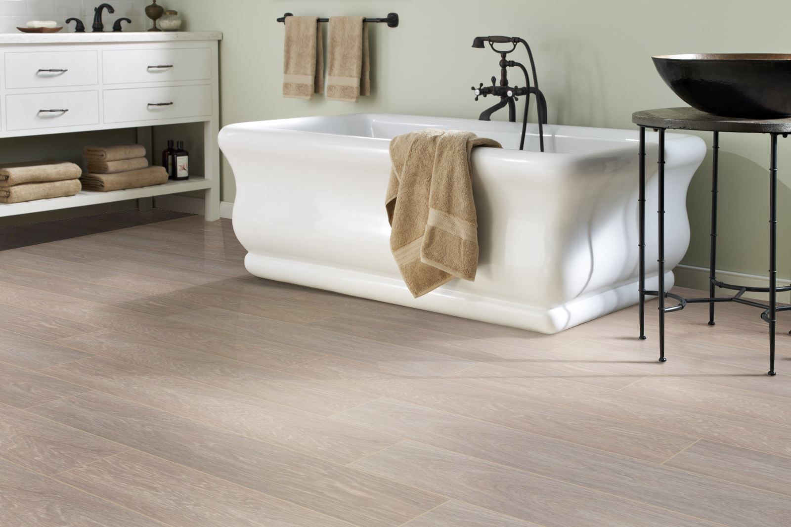 hickory-ridge-elite-xl-12mm-laminate-flooring-4