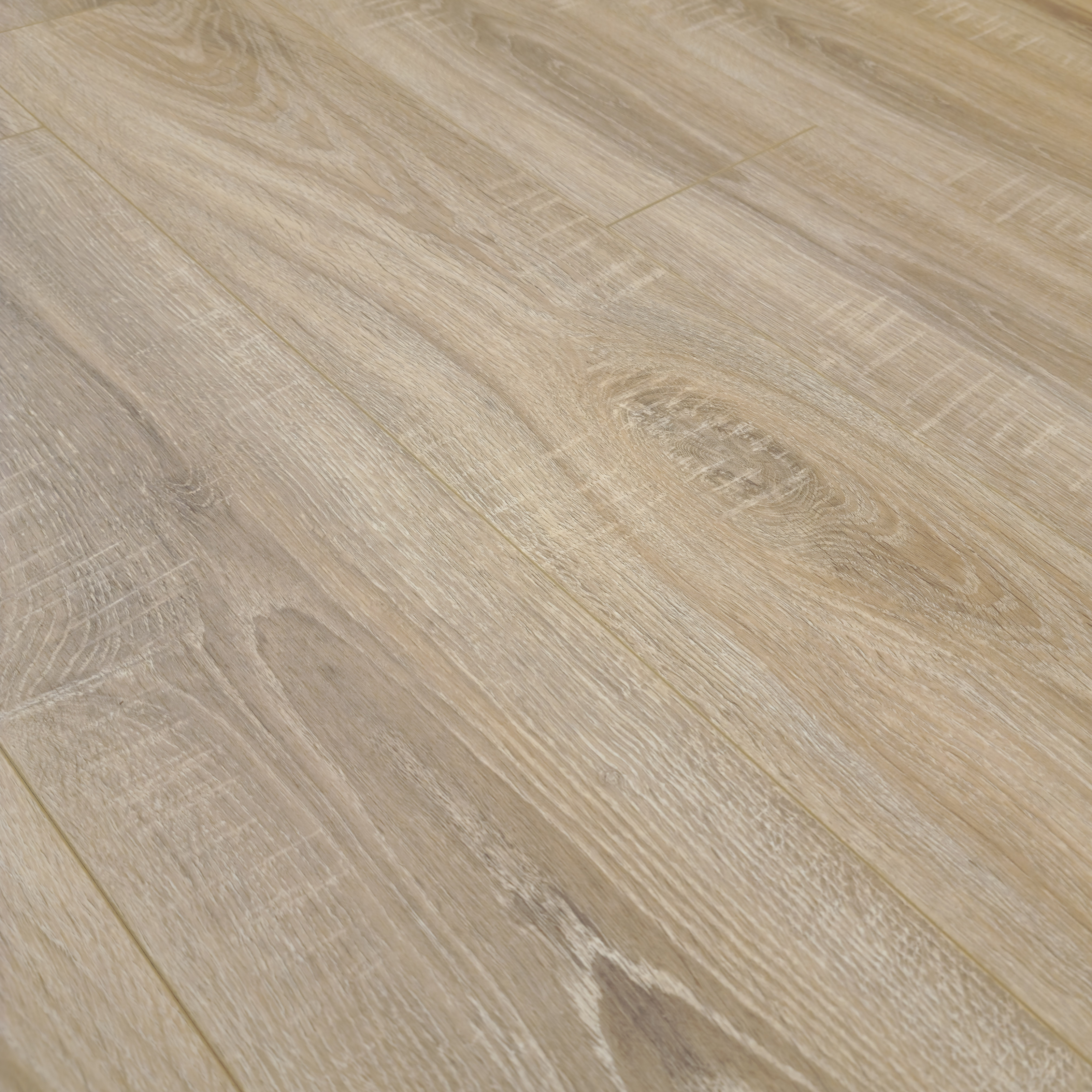 caramel-oak-luxury-8mm-waterproof-laminate-flooring-15