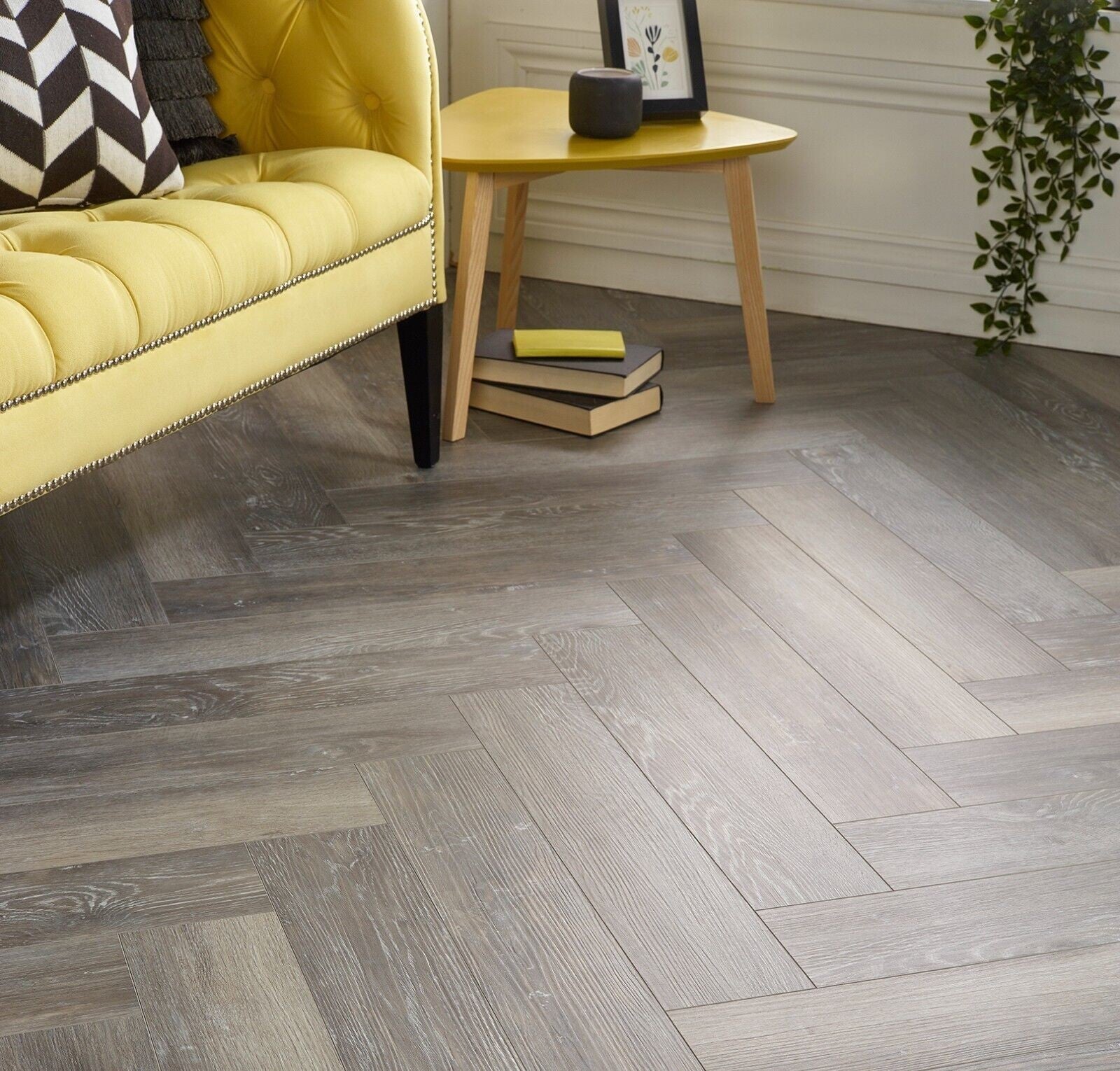 regalia-shadow-oak-vinyl-click-flooring-1