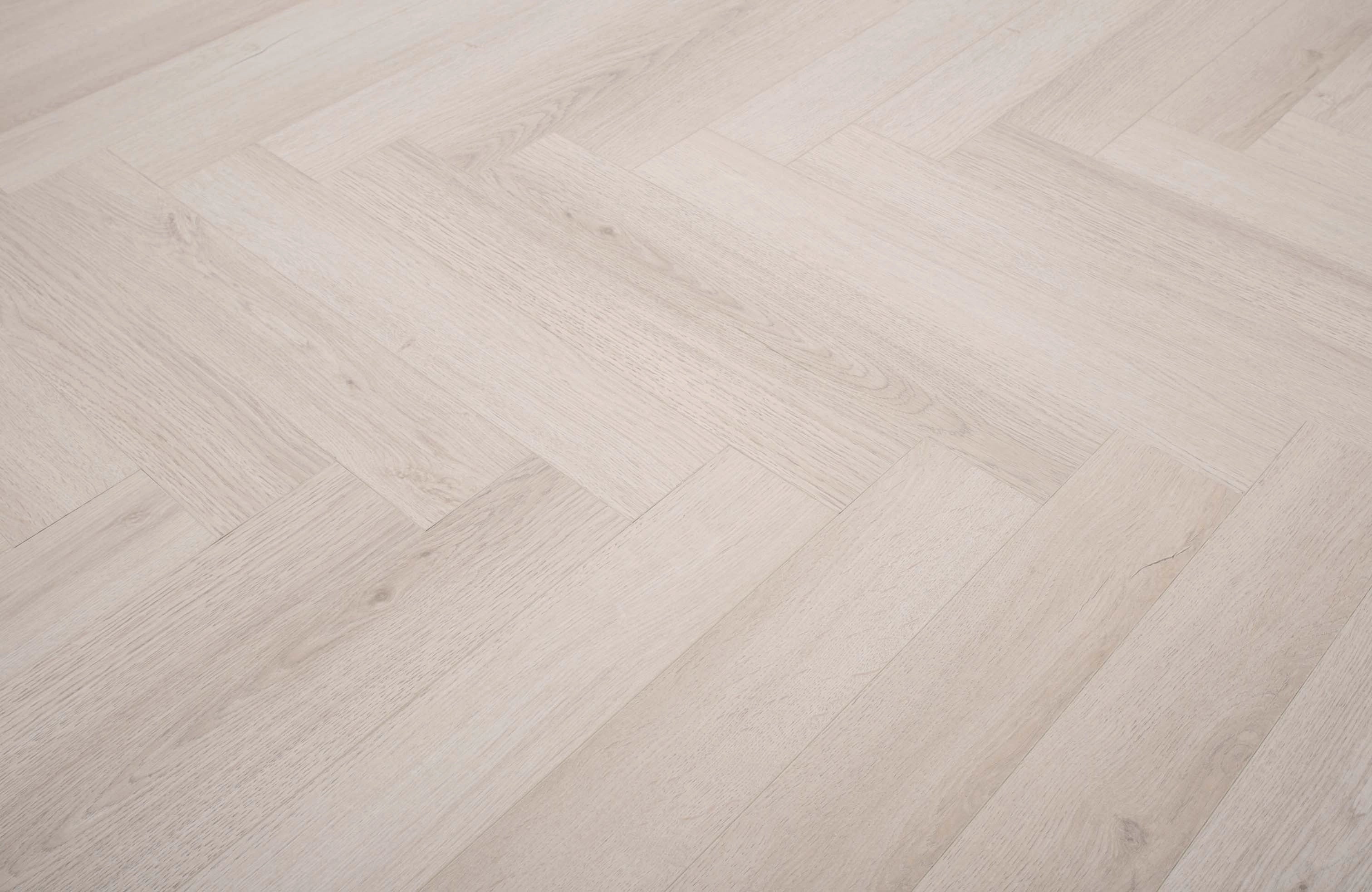kingsley-12mm-ashford-oak-herringbone-laminate-flooring-10
