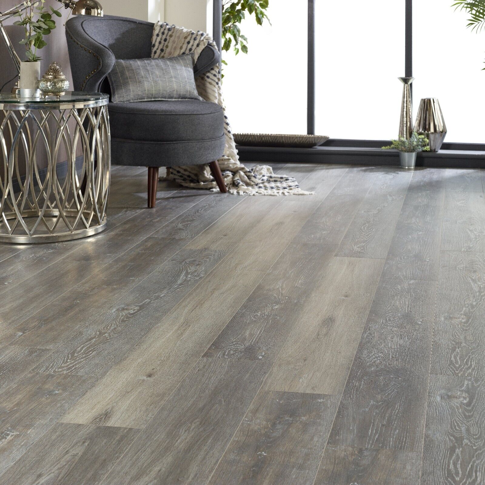 sovereign-shadow-oak-vinyl-click-flooring-3