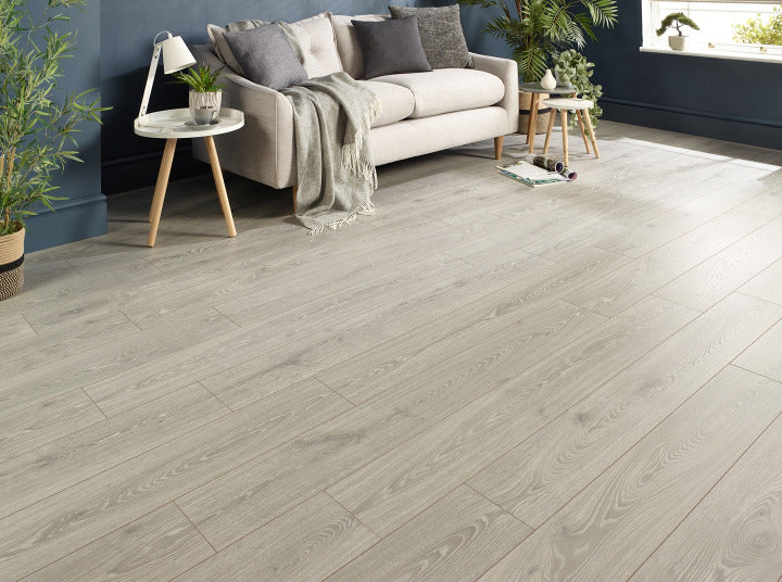 horizon-12mm-urban-mist-oak-laminate-flooring-6