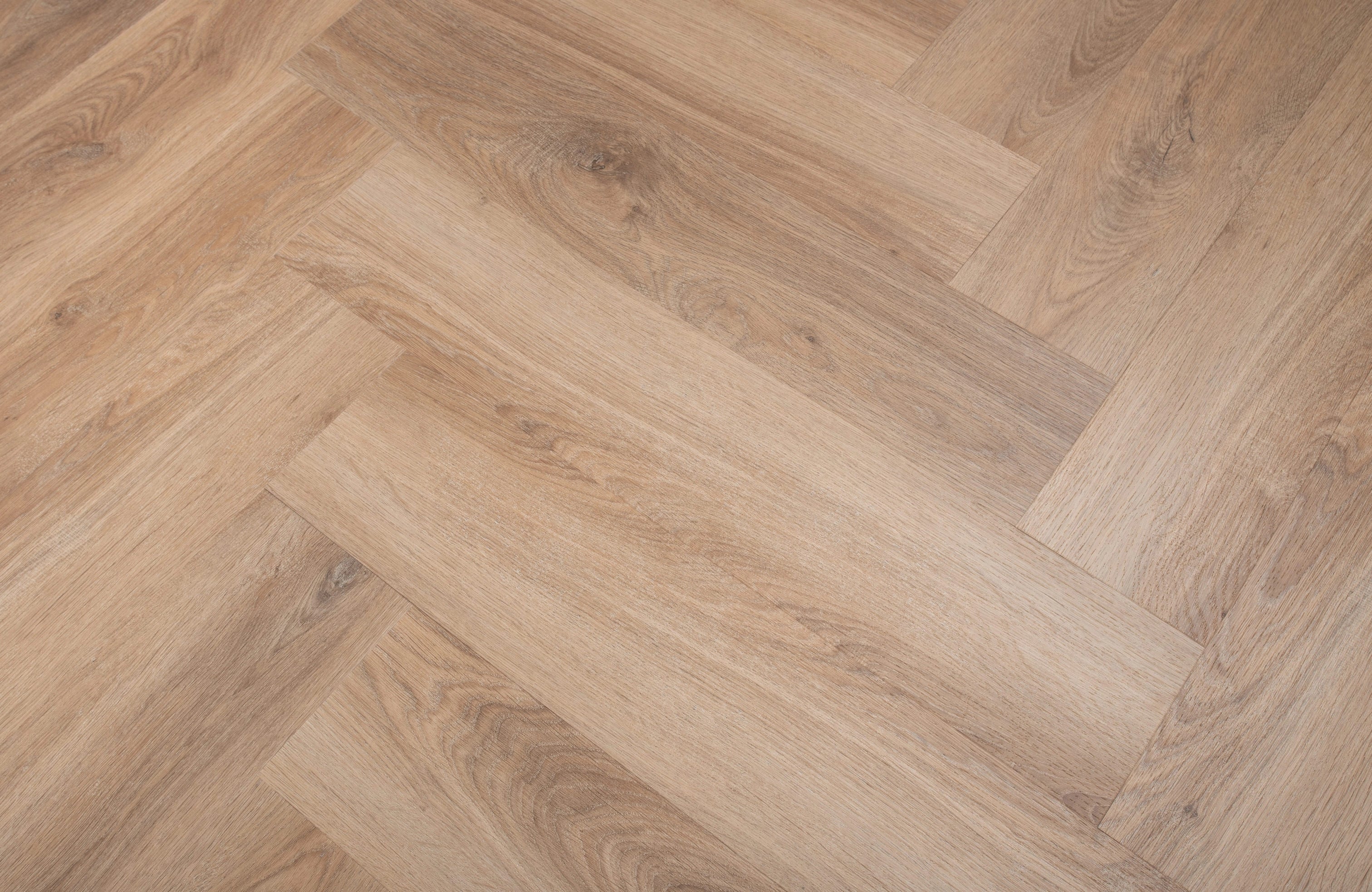 luma-honeyfield-oak-3mm-herringbone-waterproof-glue-down-lvt-2