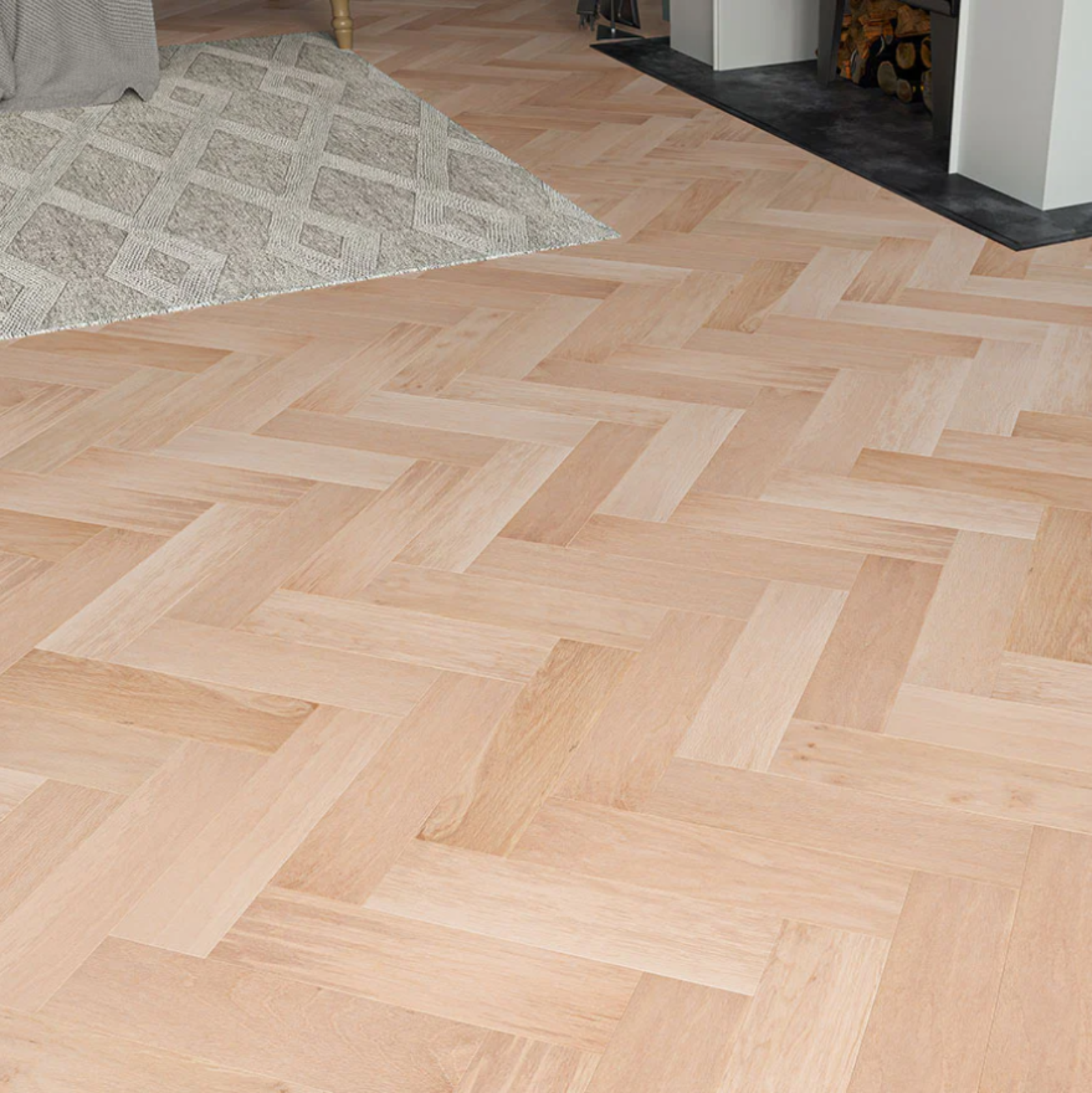 verona-herringbone-goldenwood-oak-engineered-wood-flooring-4