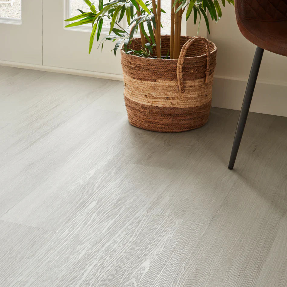 Prime Amberlight Oak Luxury Vinyl Tile Flooring – Waterproof SPC LVT Click