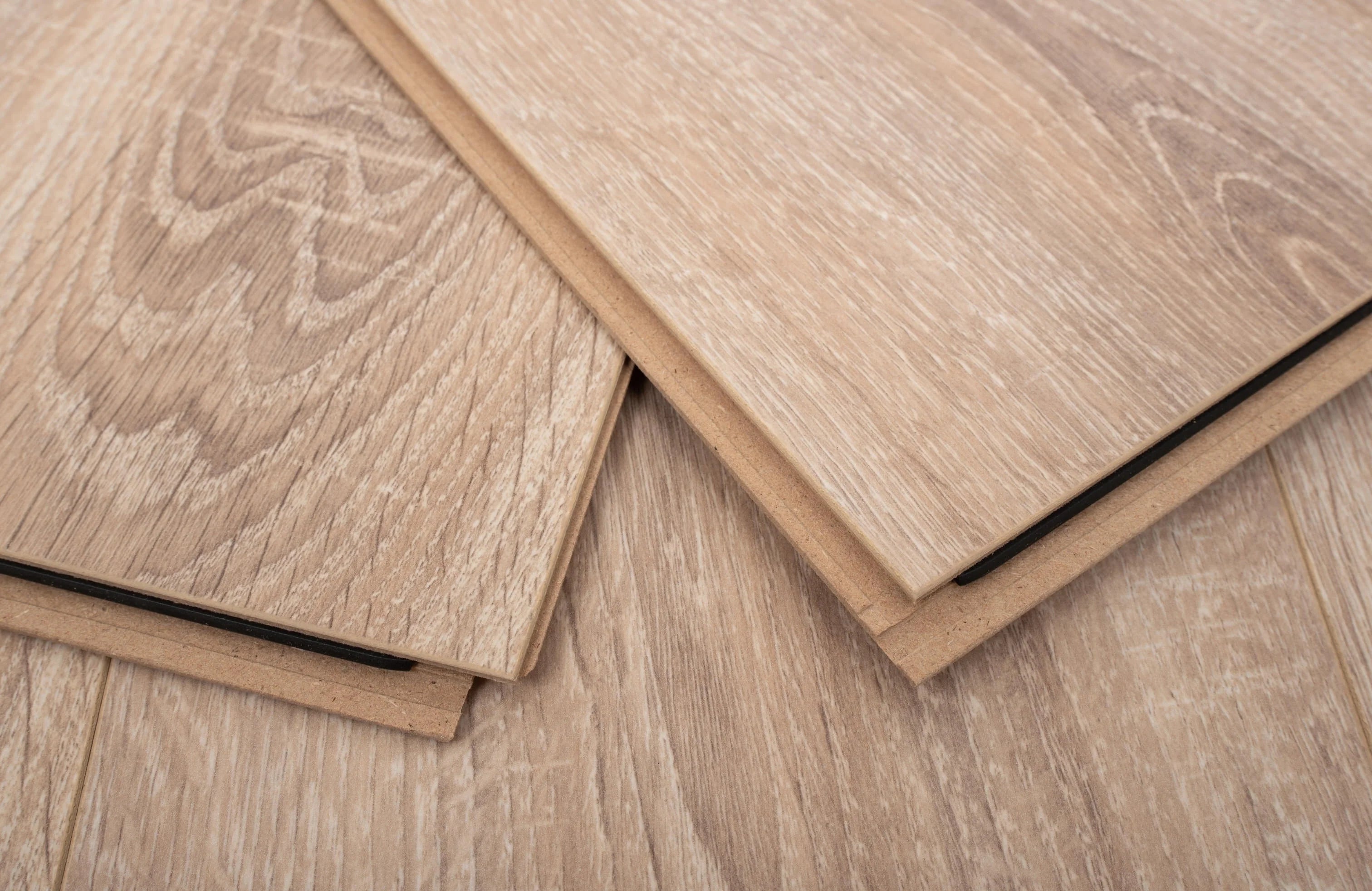 caramel-oak-luxury-8mm-waterproof-laminate-flooring-19